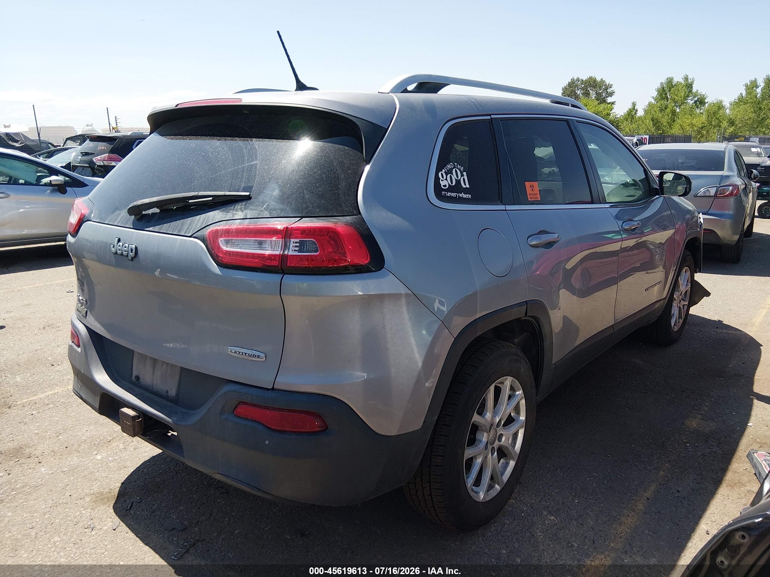 2014 Jeep Cherokee Latitude Silver vin: 1C4PJMCB9EW126023