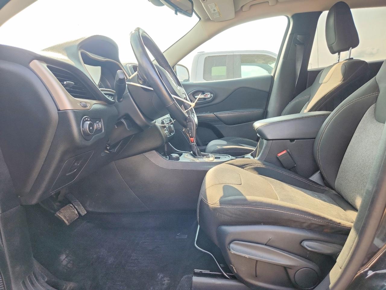 2014 Jeep Cherokee Latitude Black vin: 1C4PJMCB9EW171849