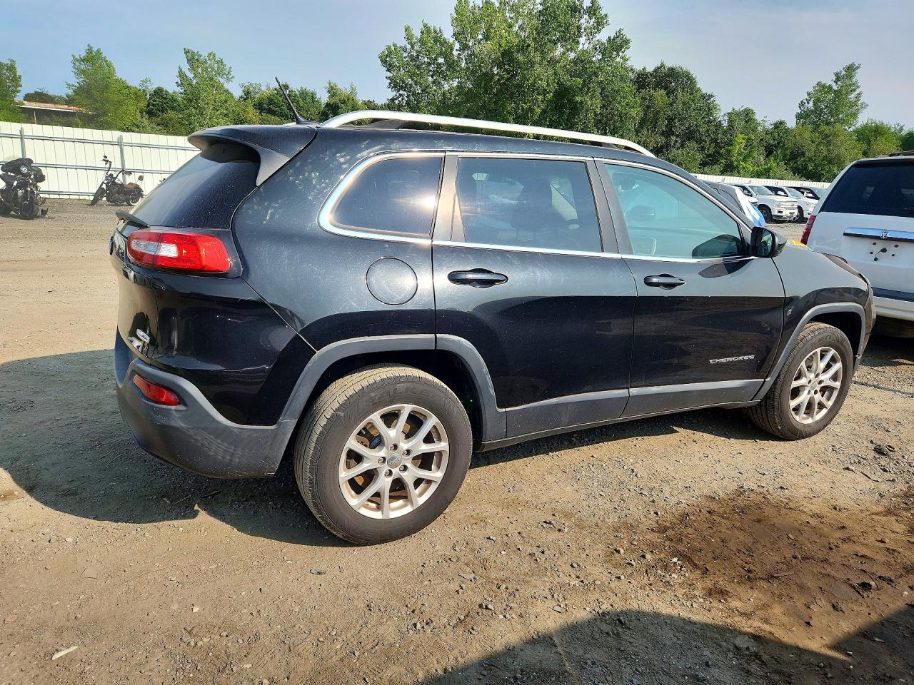 2014 Jeep Cherokee Latitude Black vin: 1C4PJMCB9EW171849