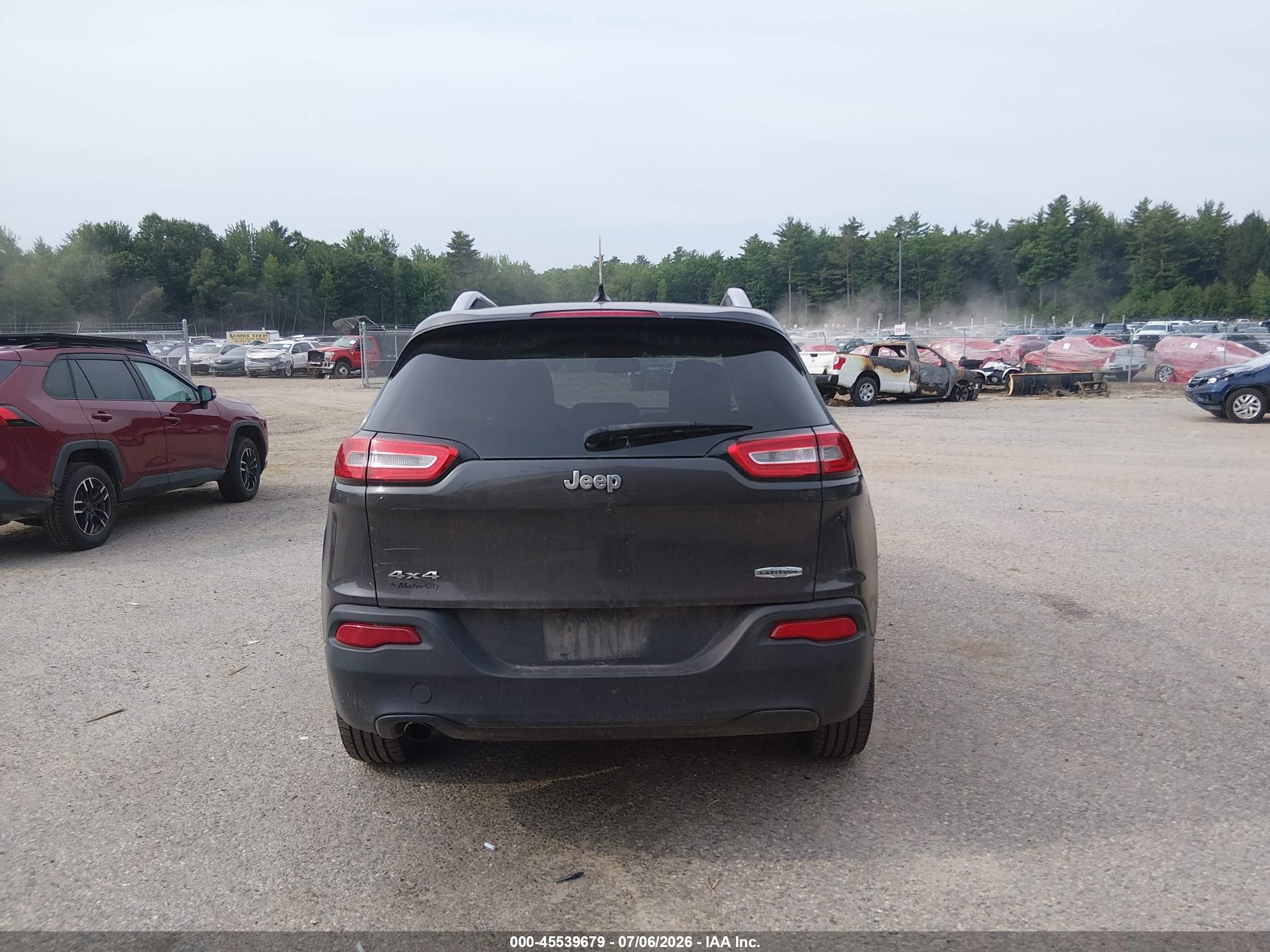 2014 Jeep Cherokee Latitude Gray vin: 1C4PJMCB9EW201397