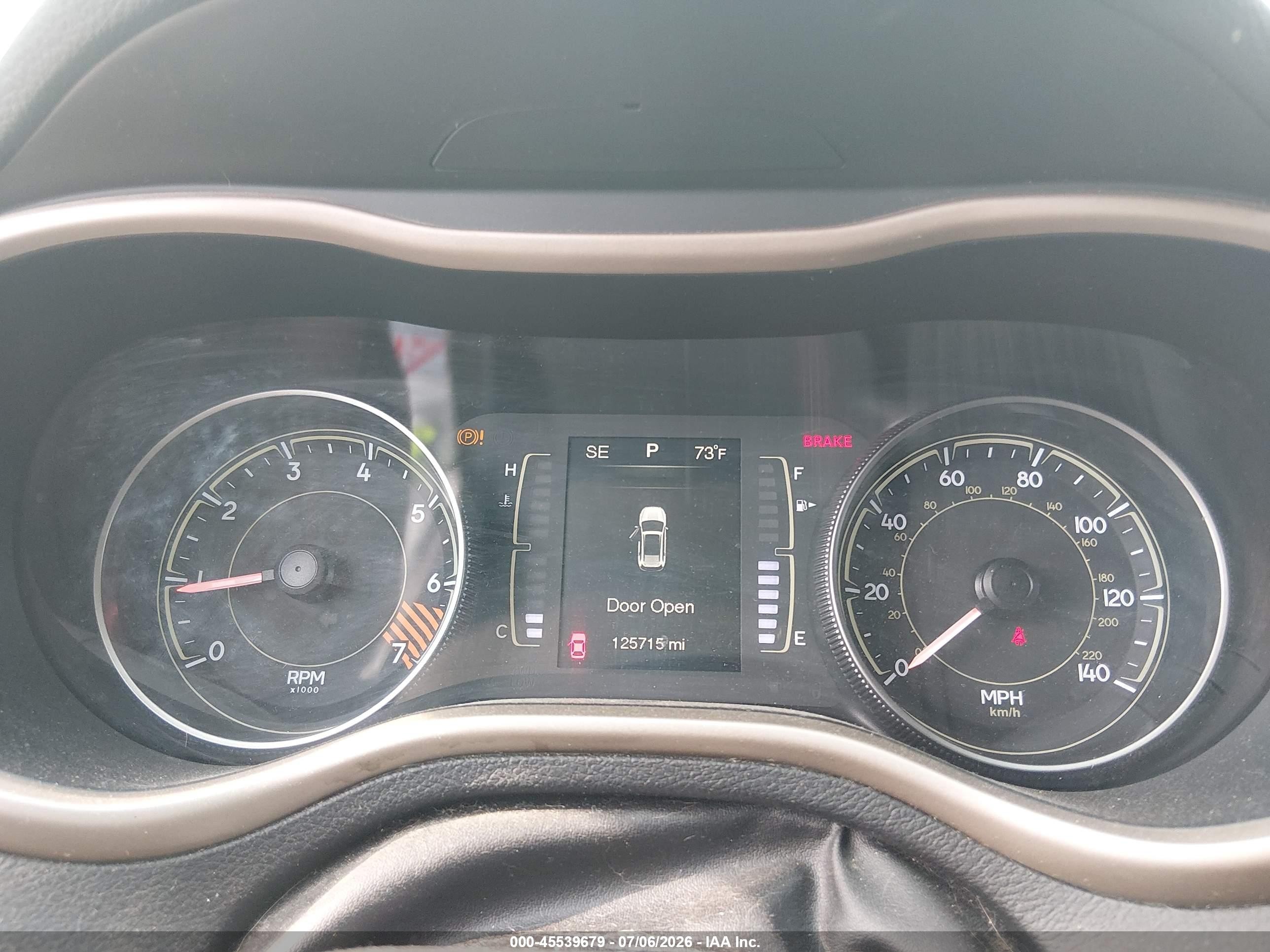 2014 Jeep Cherokee Latitude Gray vin: 1C4PJMCB9EW201397