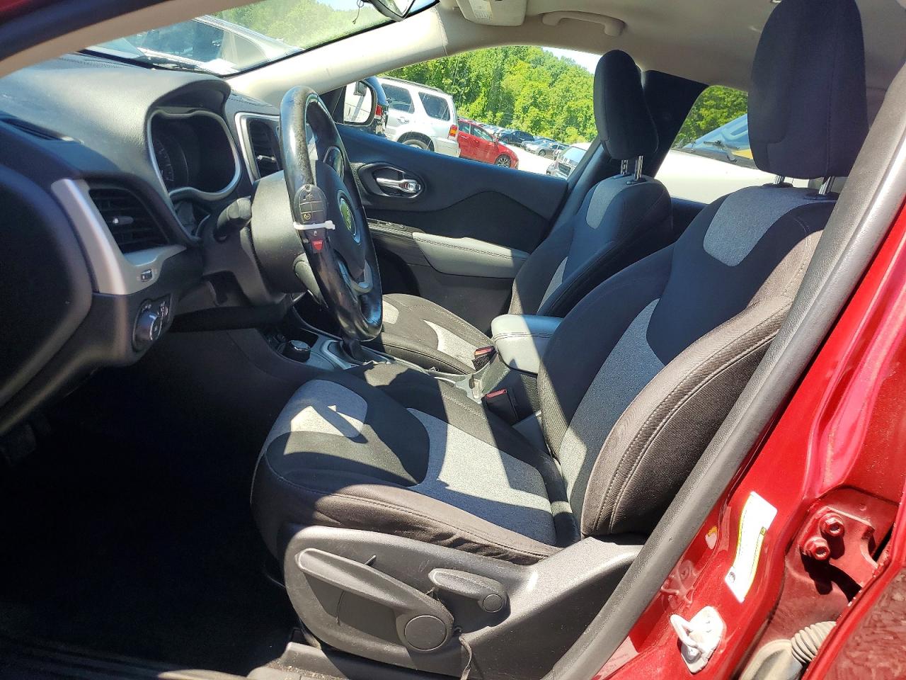 2014 Jeep Cherokee Latitude Red vin: 1C4PJMCB9EW201402