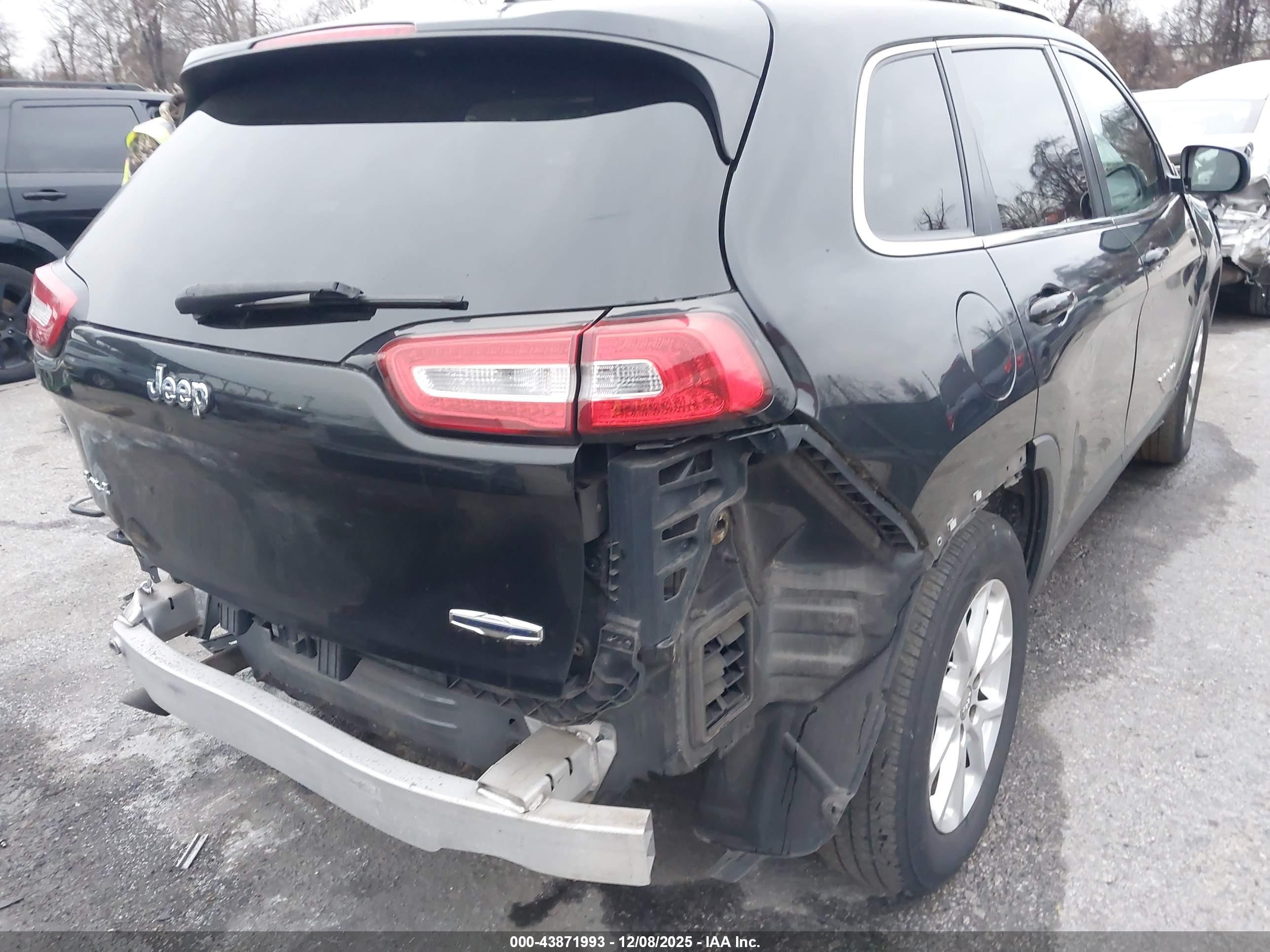 2014 Jeep Cherokee Latitude Black vin: 1C4PJMCB9EW226882