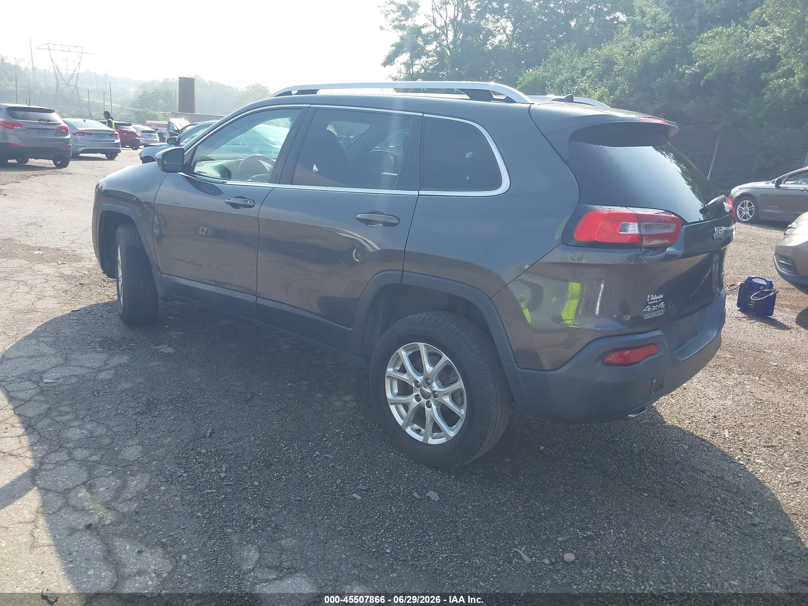 2014 Jeep Cherokee Latitude Gray vin: 1C4PJMCB9EW240734