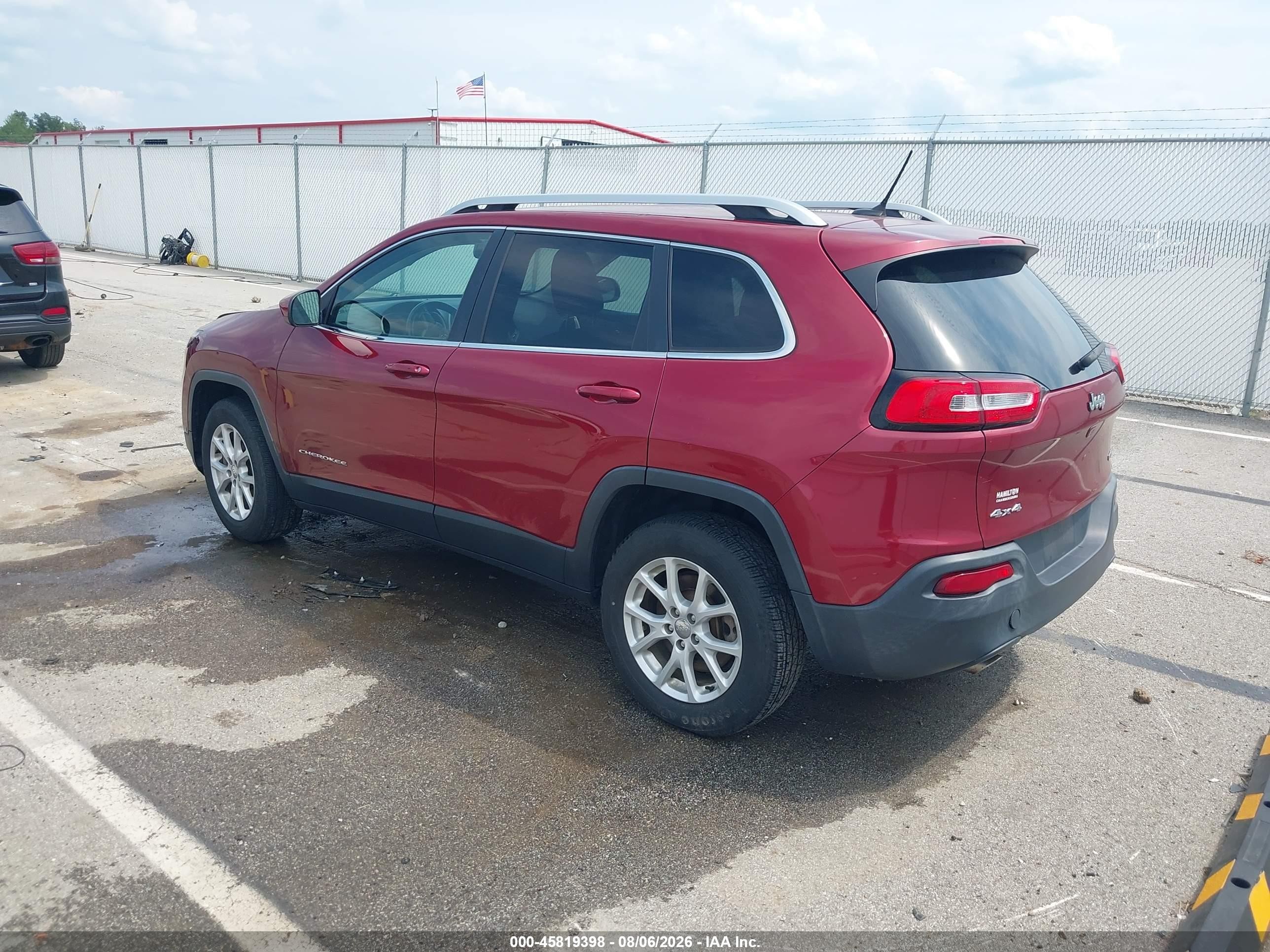 2015 Jeep Cherokee Latitude Red vin: 1C4PJMCB9FW595095
