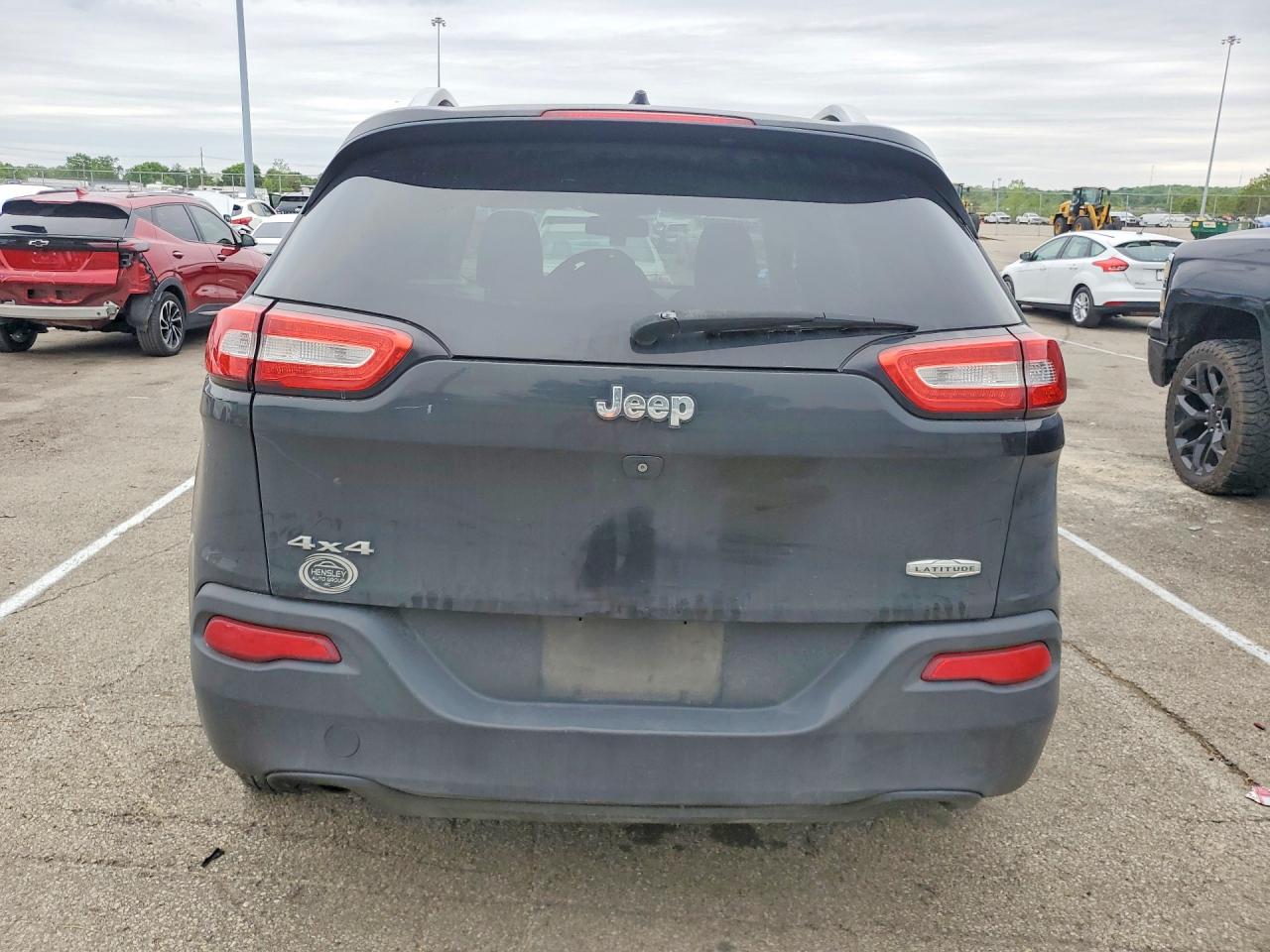 2015 Jeep Cherokee Latitude Black vin: 1C4PJMCB9FW650872