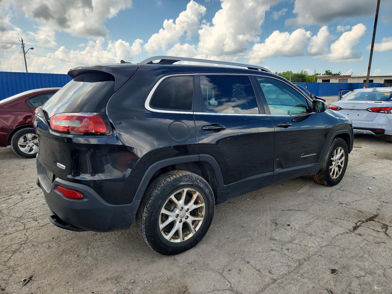 2015 Jeep Cherokee Latitude Black vin: 1C4PJMCB9FW653349