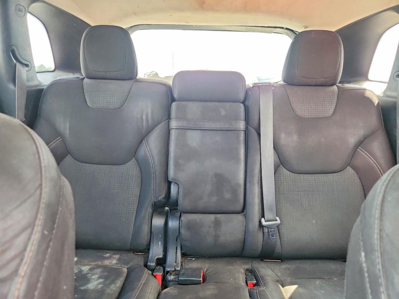 2015 Jeep Cherokee Latitude Black vin: 1C4PJMCB9FW653349