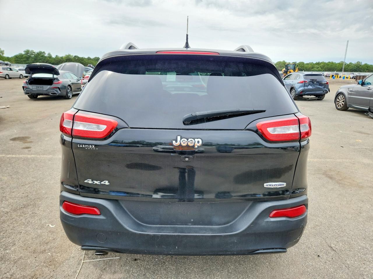 2015 Jeep Cherokee Latitude Black vin: 1C4PJMCB9FW788234