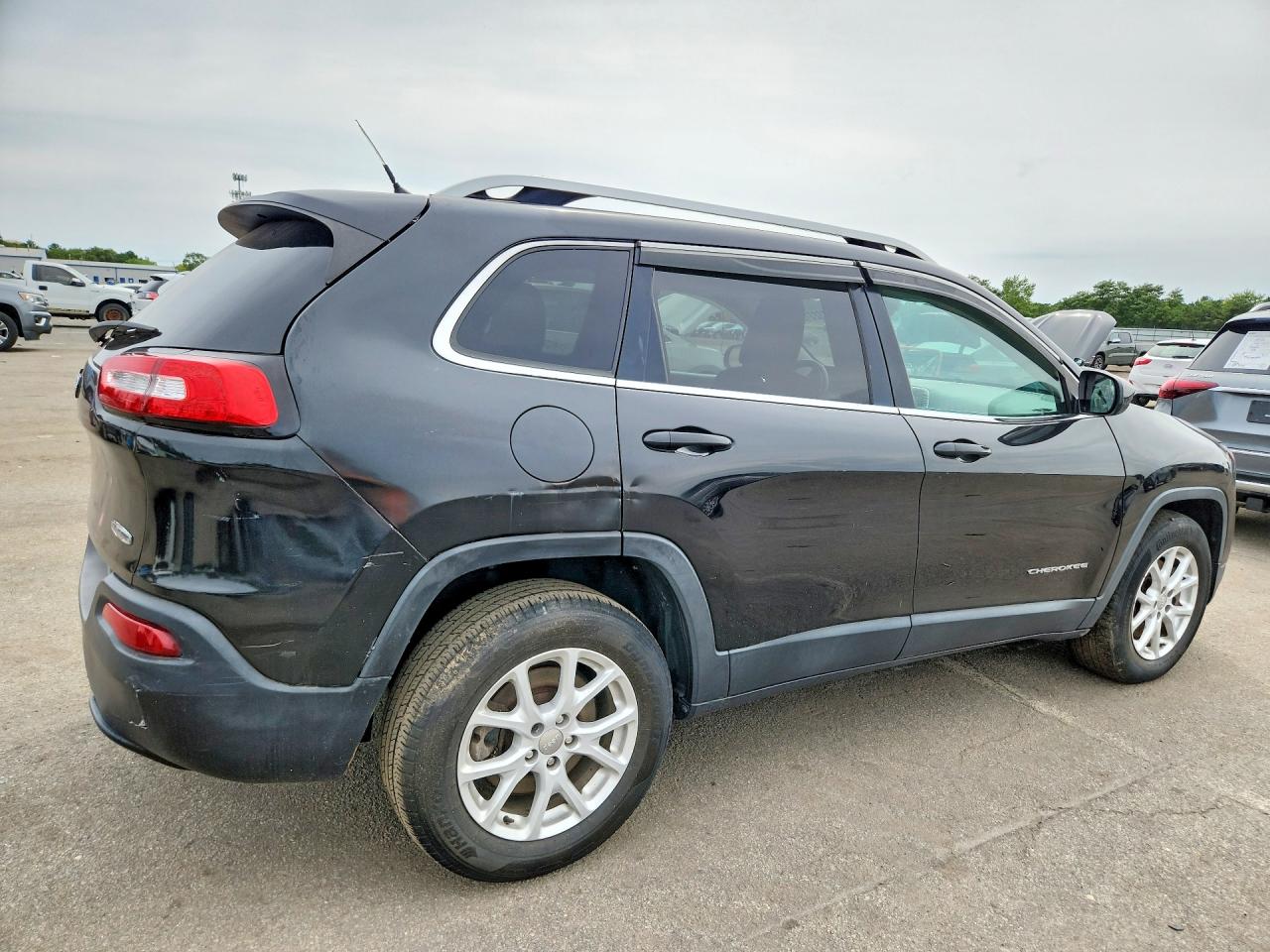 2015 Jeep Cherokee Latitude Black vin: 1C4PJMCB9FW788234