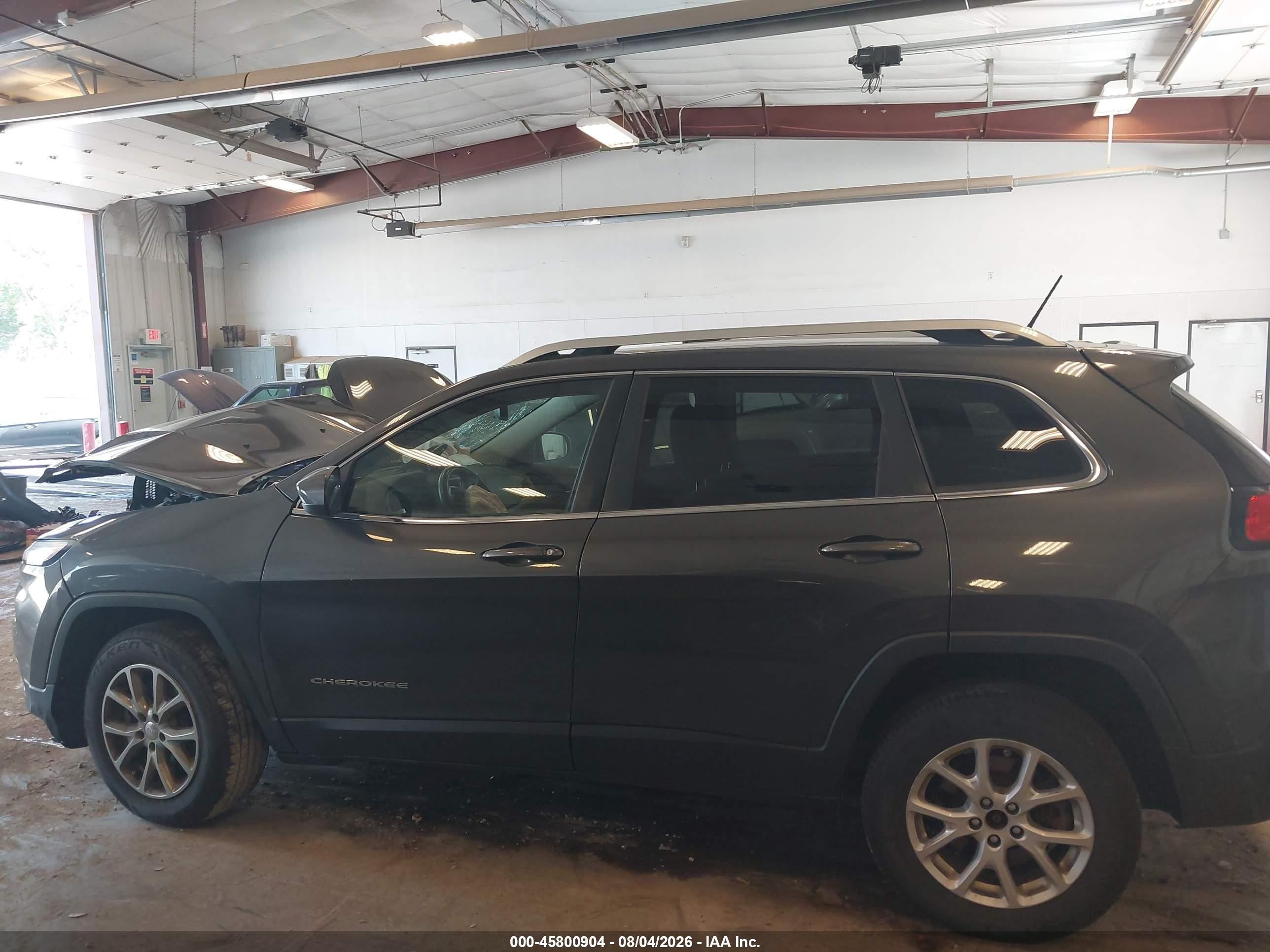 2015 Jeep Cherokee Latitude Gray vin: 1C4PJMCB9FW788878