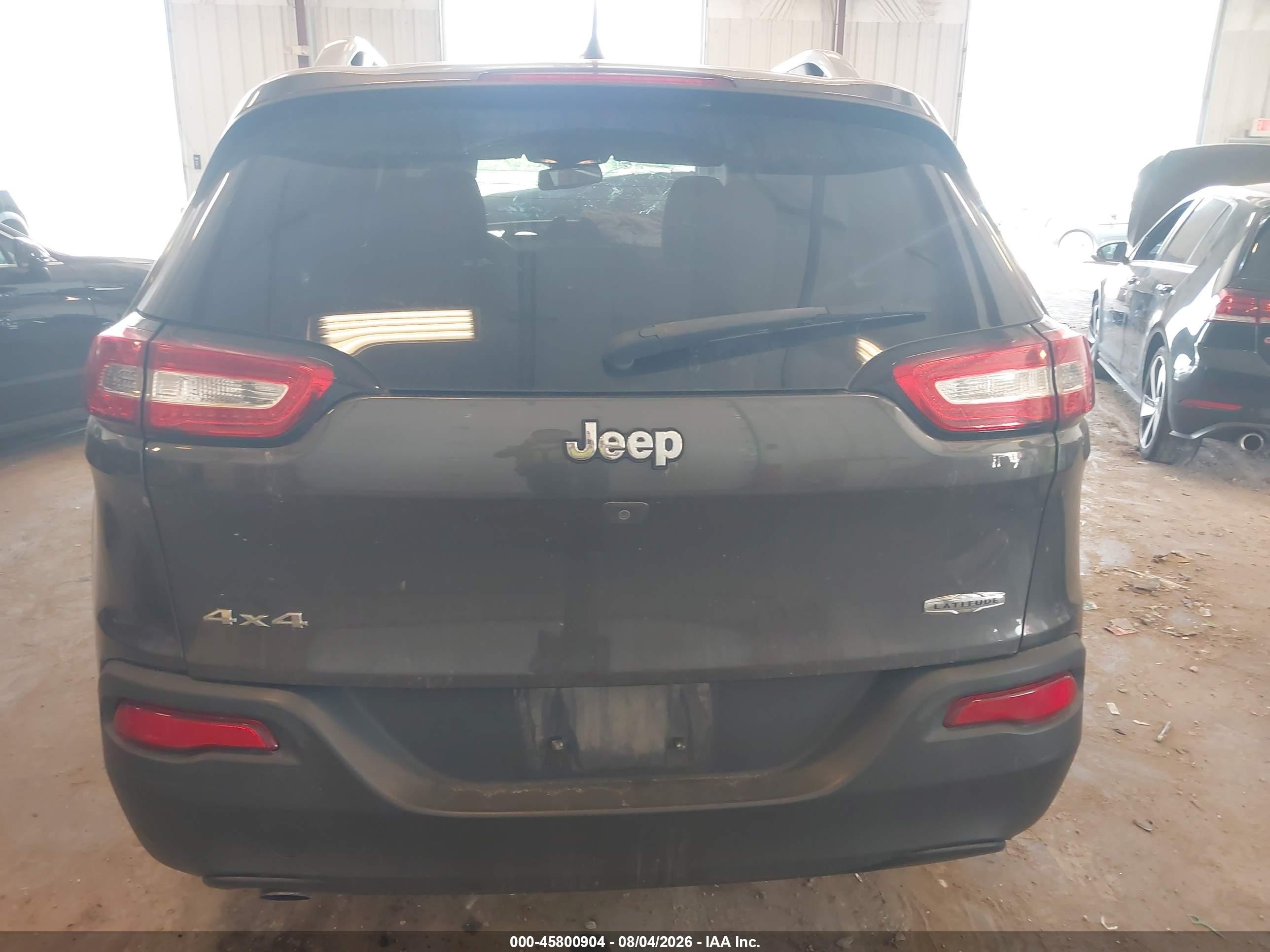 2015 Jeep Cherokee Latitude Gray vin: 1C4PJMCB9FW788878
