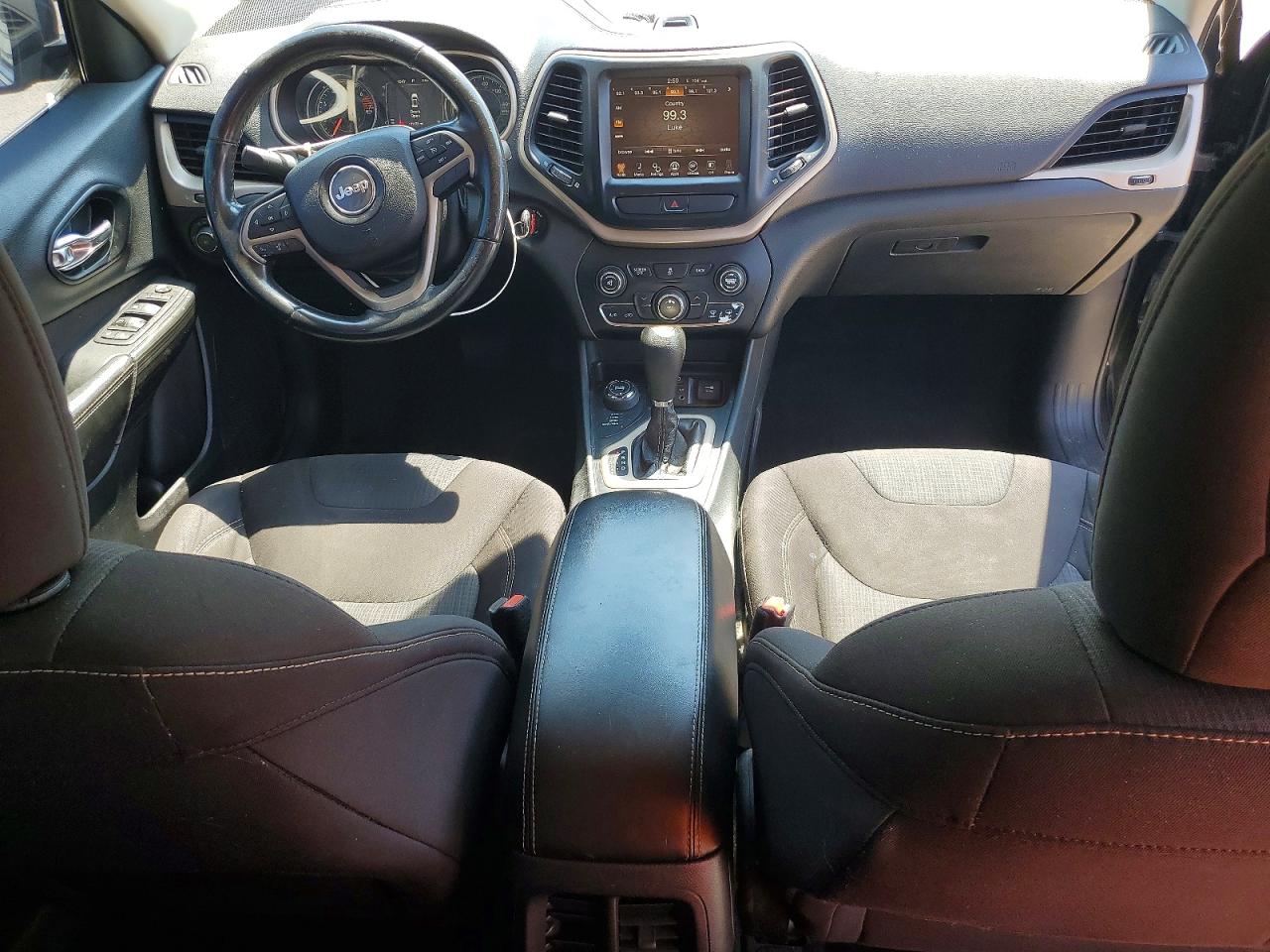 2016 Jeep Cherokee Latitude Black vin: 1C4PJMCB9GW140491