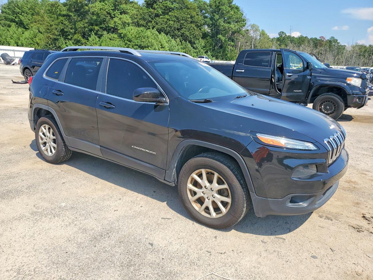 2016 Jeep Cherokee Latitude Black vin: 1C4PJMCB9GW140491