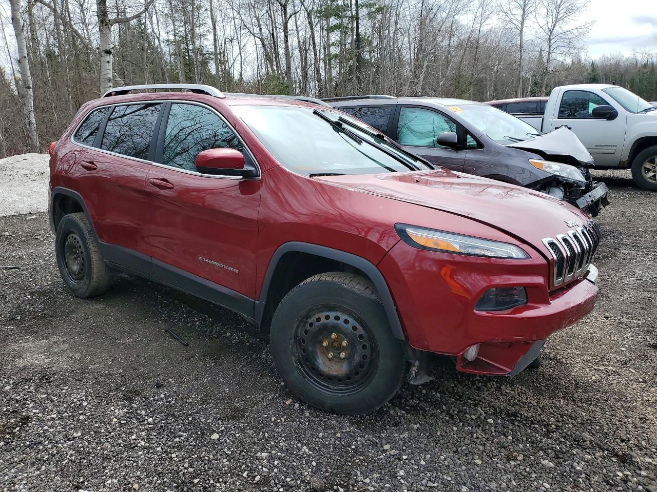 2016 Jeep Cherokee Latitude Red vin: 1C4PJMCB9GW195197