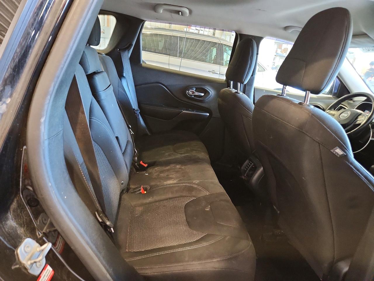 2019 Jeep Cherokee Latitude Черный vin: 1C4PJMCB9KD351985