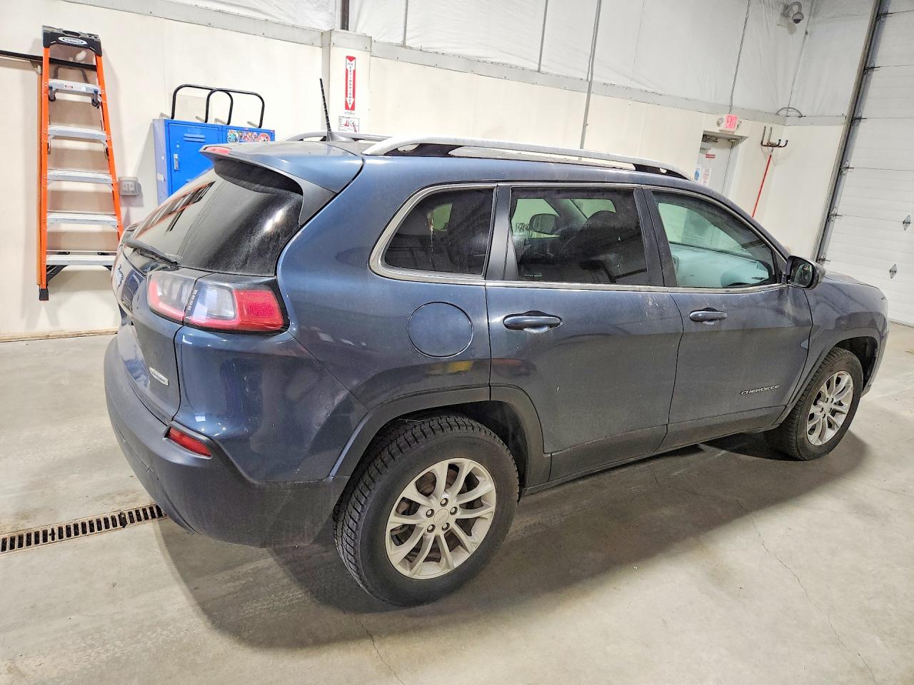 2019 Jeep Cherokee Latitude Blue vin: 1C4PJMCB9KD413482