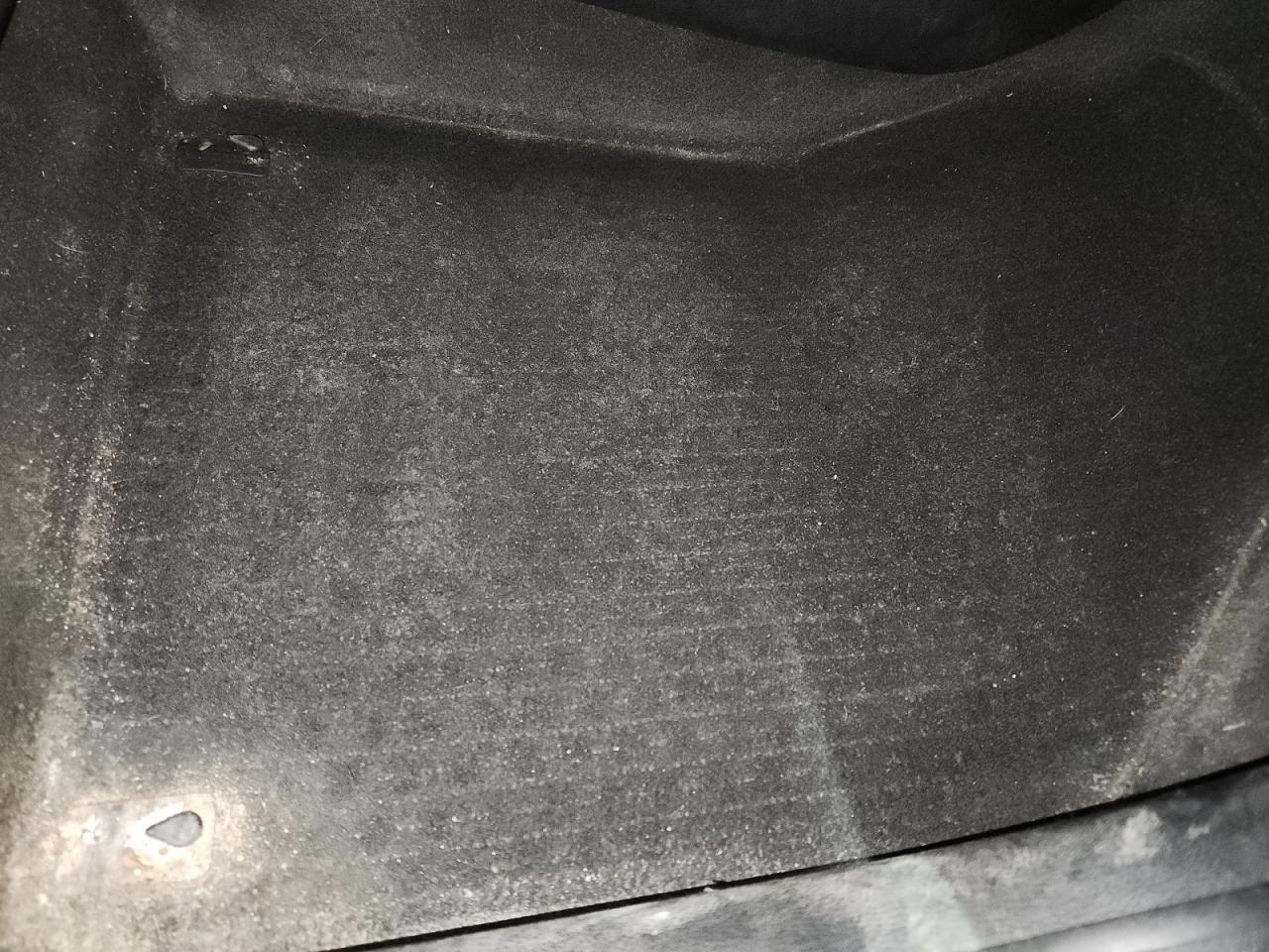2019 Jeep Cherokee Latitude Blue vin: 1C4PJMCB9KD413482 Damage: Right Front Carpet, Stained, Permanent