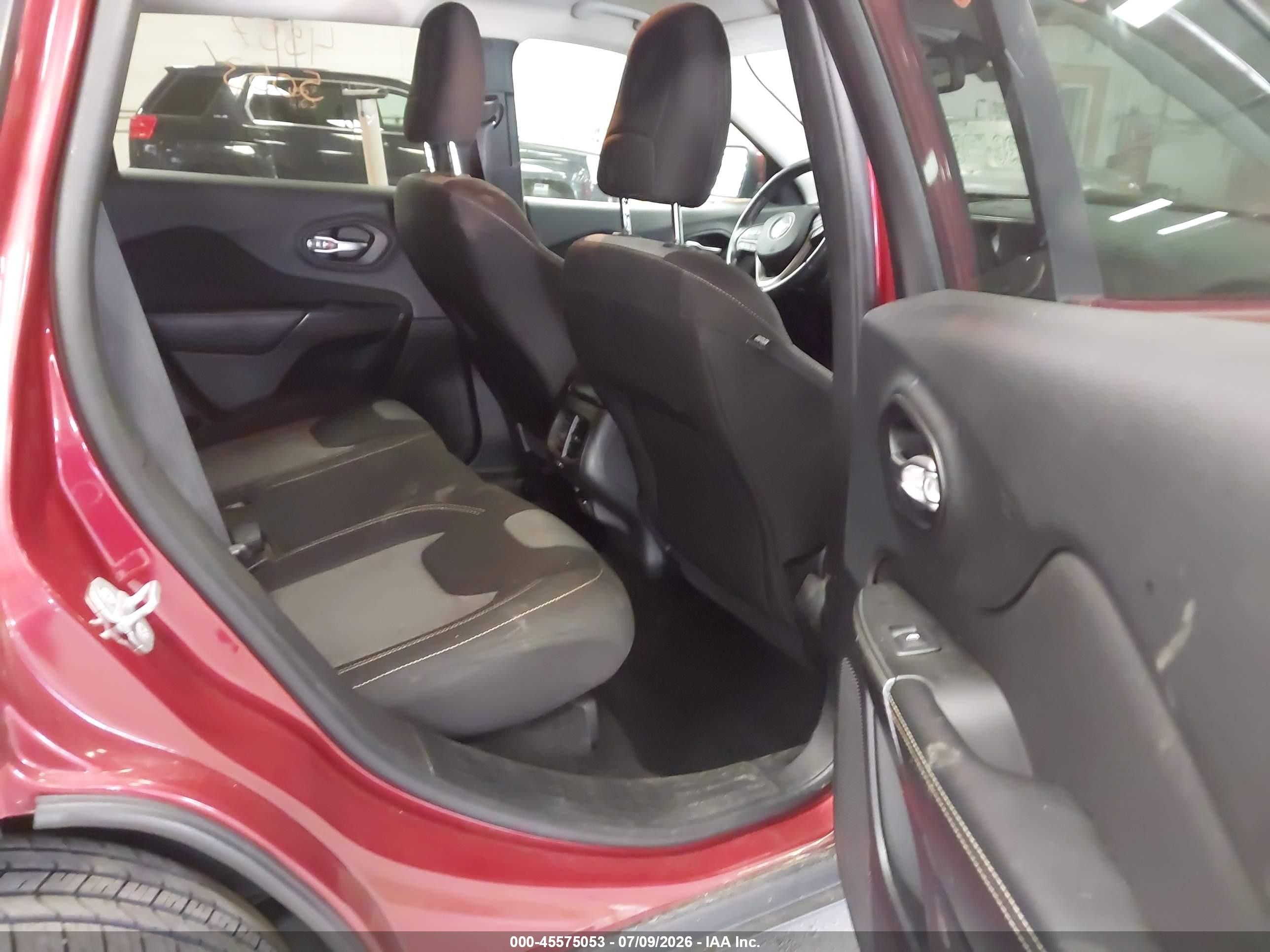 2014 Jeep Cherokee Latitude Red vin: 1C4PJMCBXEW146510