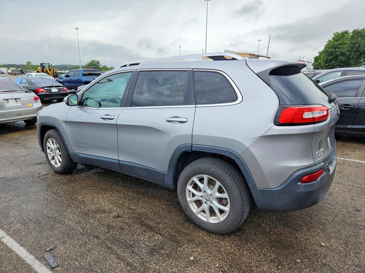2014 Jeep Cherokee Latitude Gray vin: 1C4PJMCBXEW220038