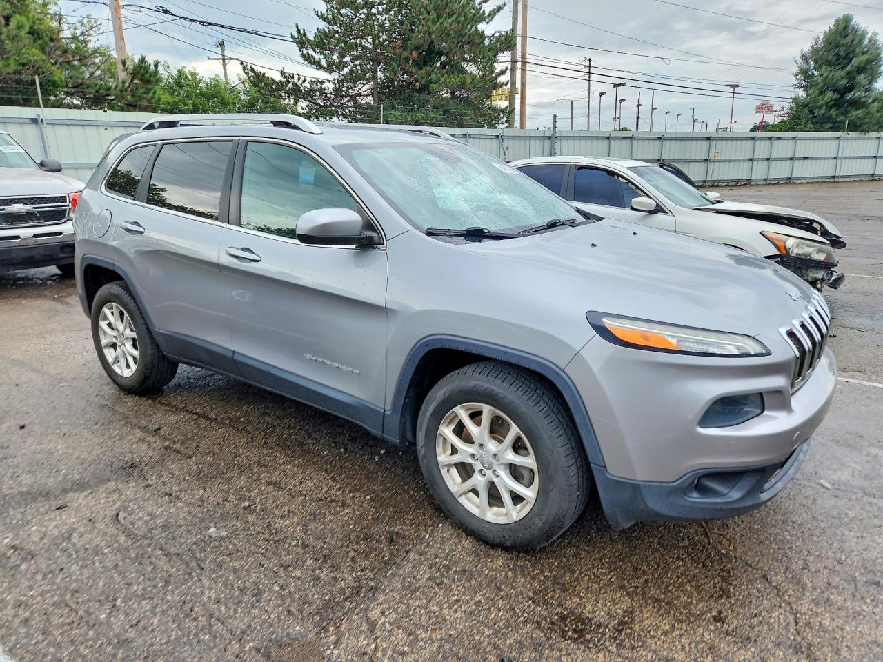 2014 Jeep Cherokee Latitude Gray vin: 1C4PJMCBXEW220038