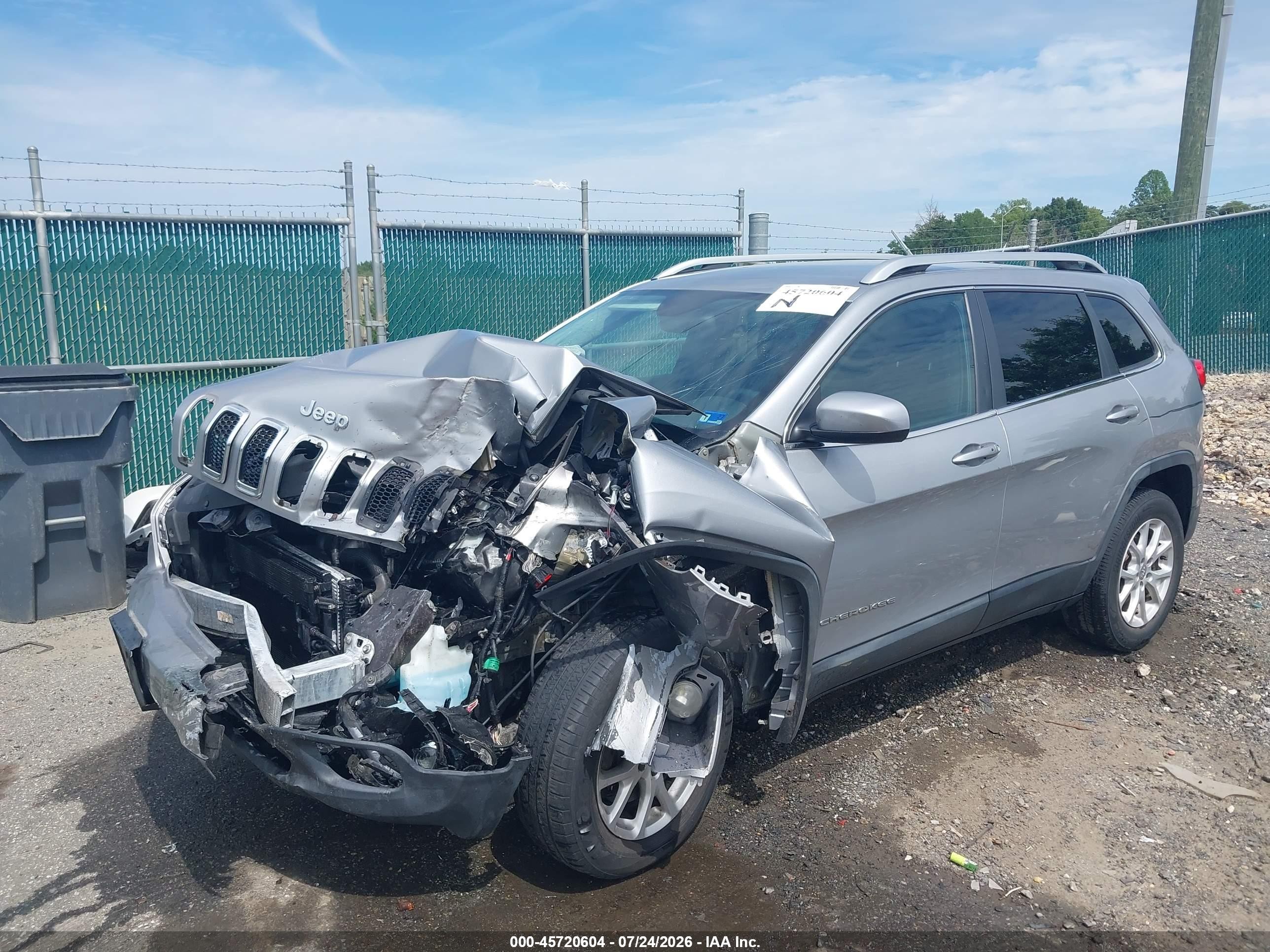 2014 Jeep Cherokee Latitude Gray vin: 1C4PJMCBXEW240564