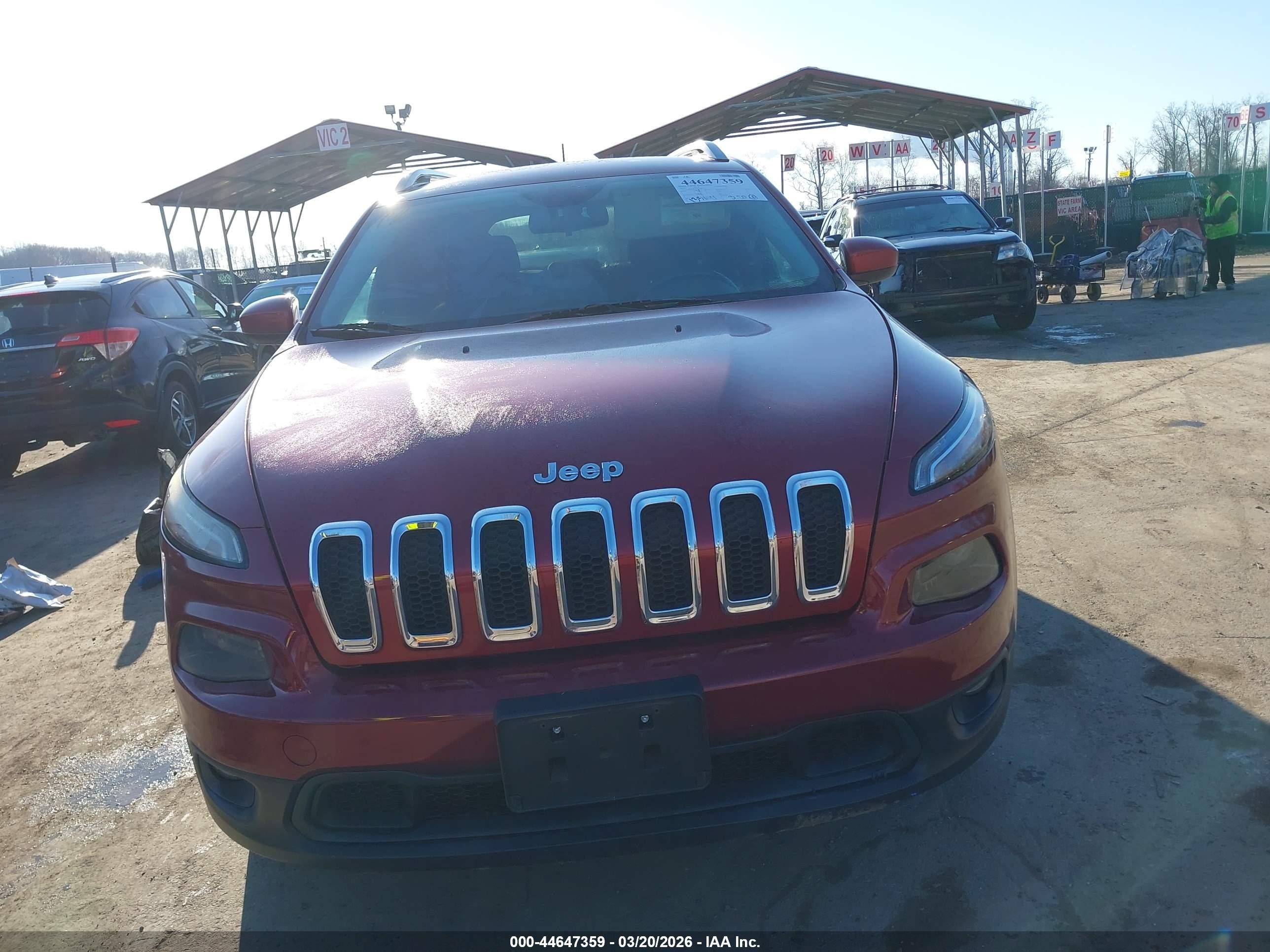 2014 Jeep Cherokee Latitude Red vin: 1C4PJMCBXEW296973