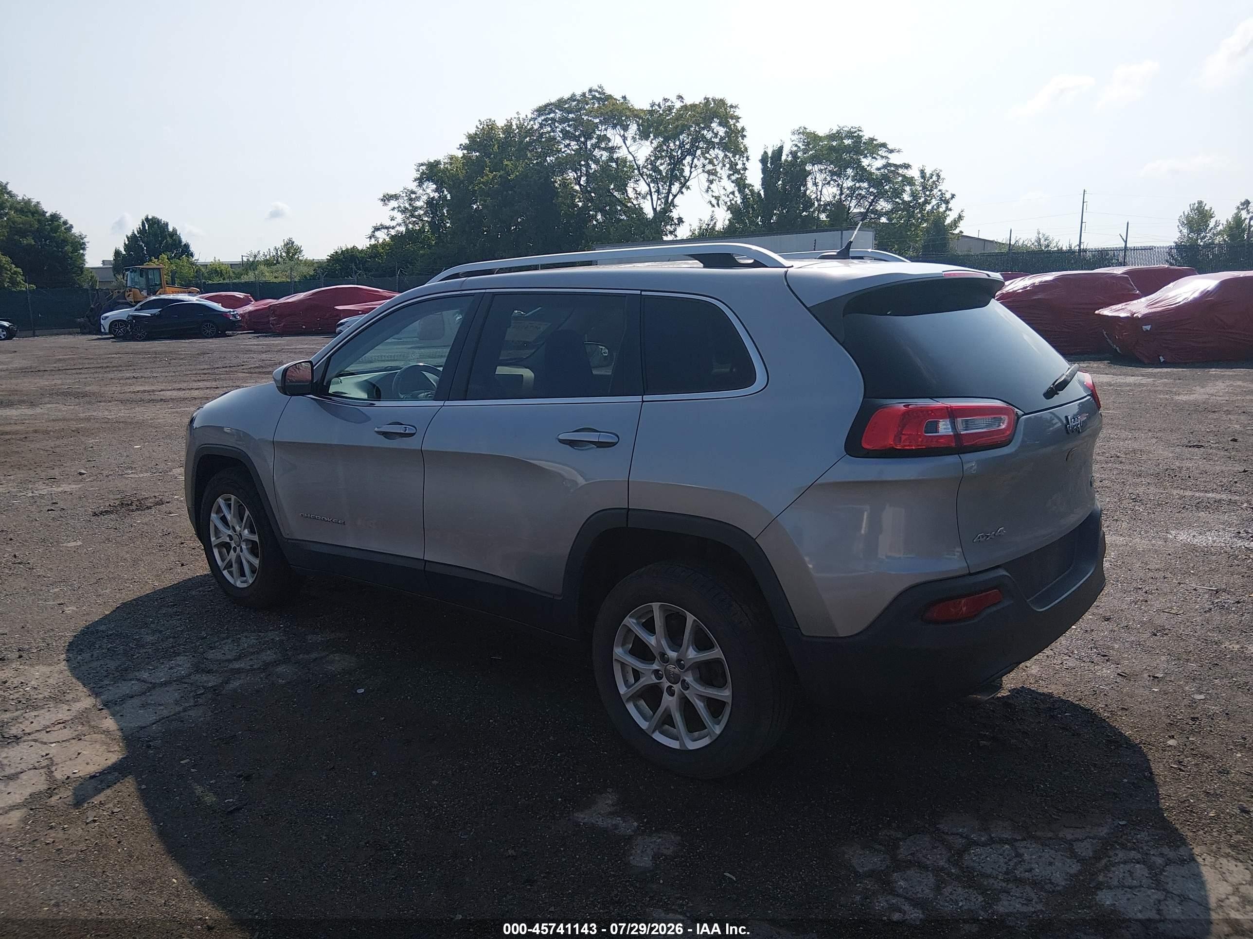 2015 Jeep Cherokee Latitude Gray vin: 1C4PJMCBXFW520146
