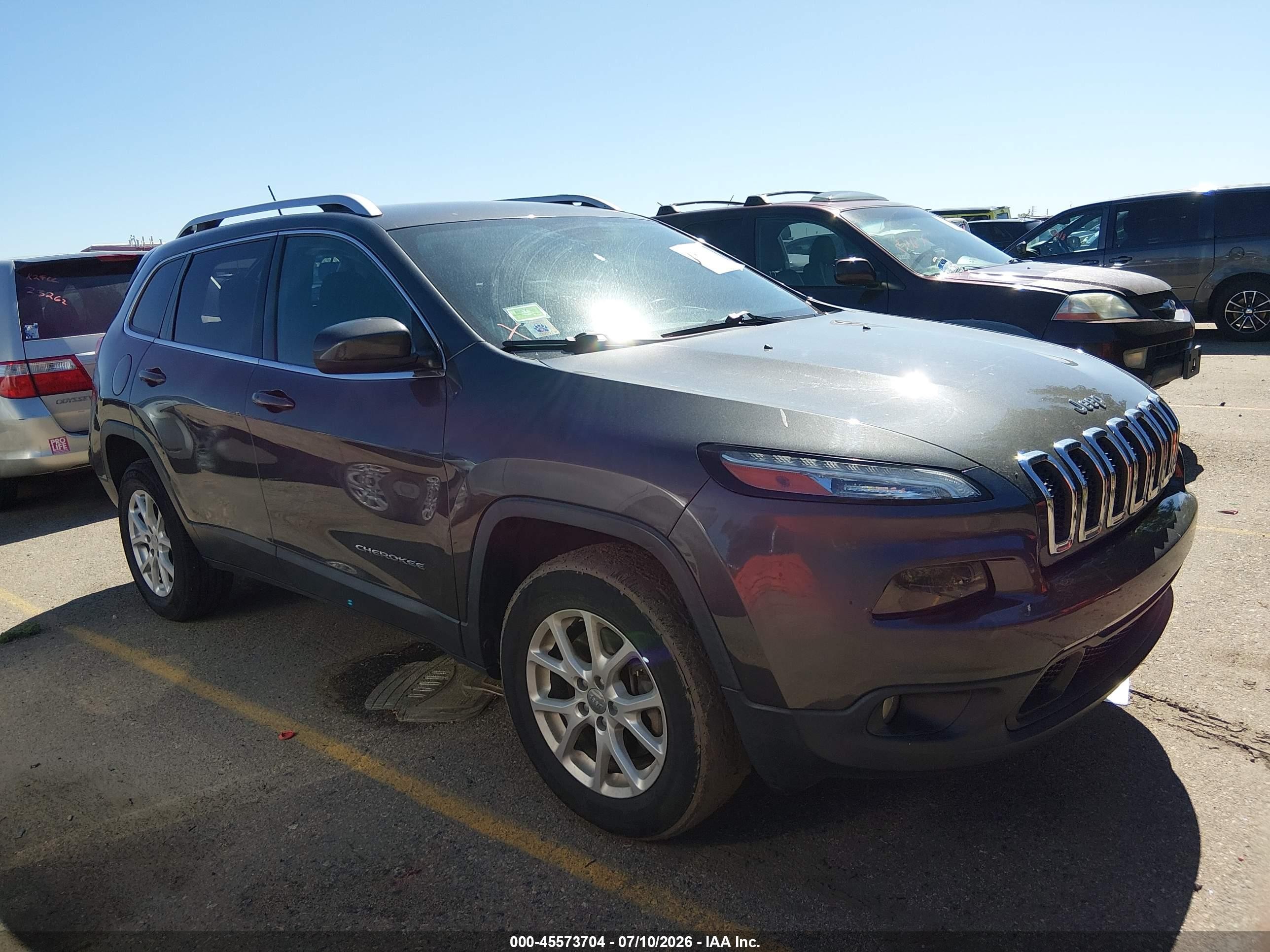 2015 Jeep Cherokee Latitude Gray vin: 1C4PJMCBXFW540543