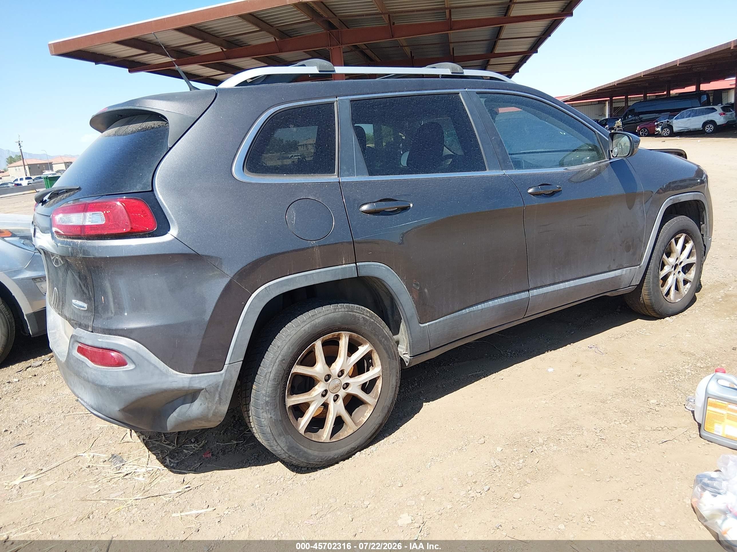 2015 Jeep Cherokee Latitude Gray vin: 1C4PJMCBXFW589046