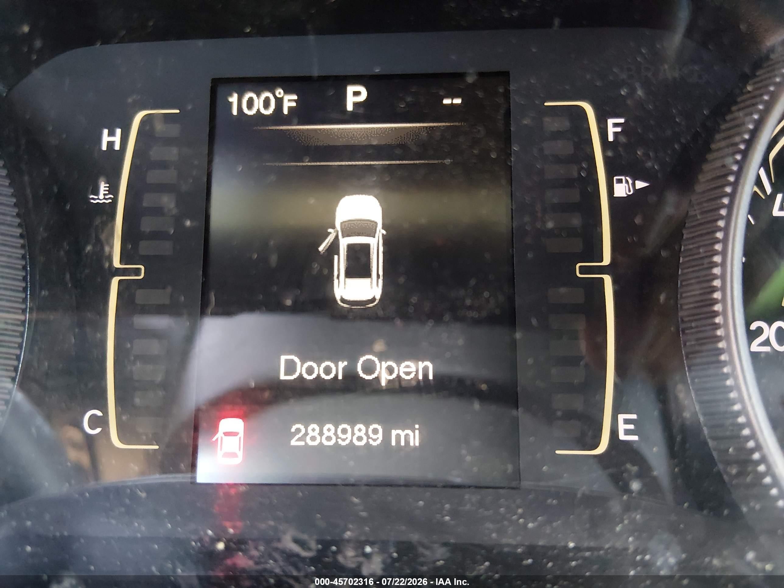 2015 Jeep Cherokee Latitude Gray vin: 1C4PJMCBXFW589046