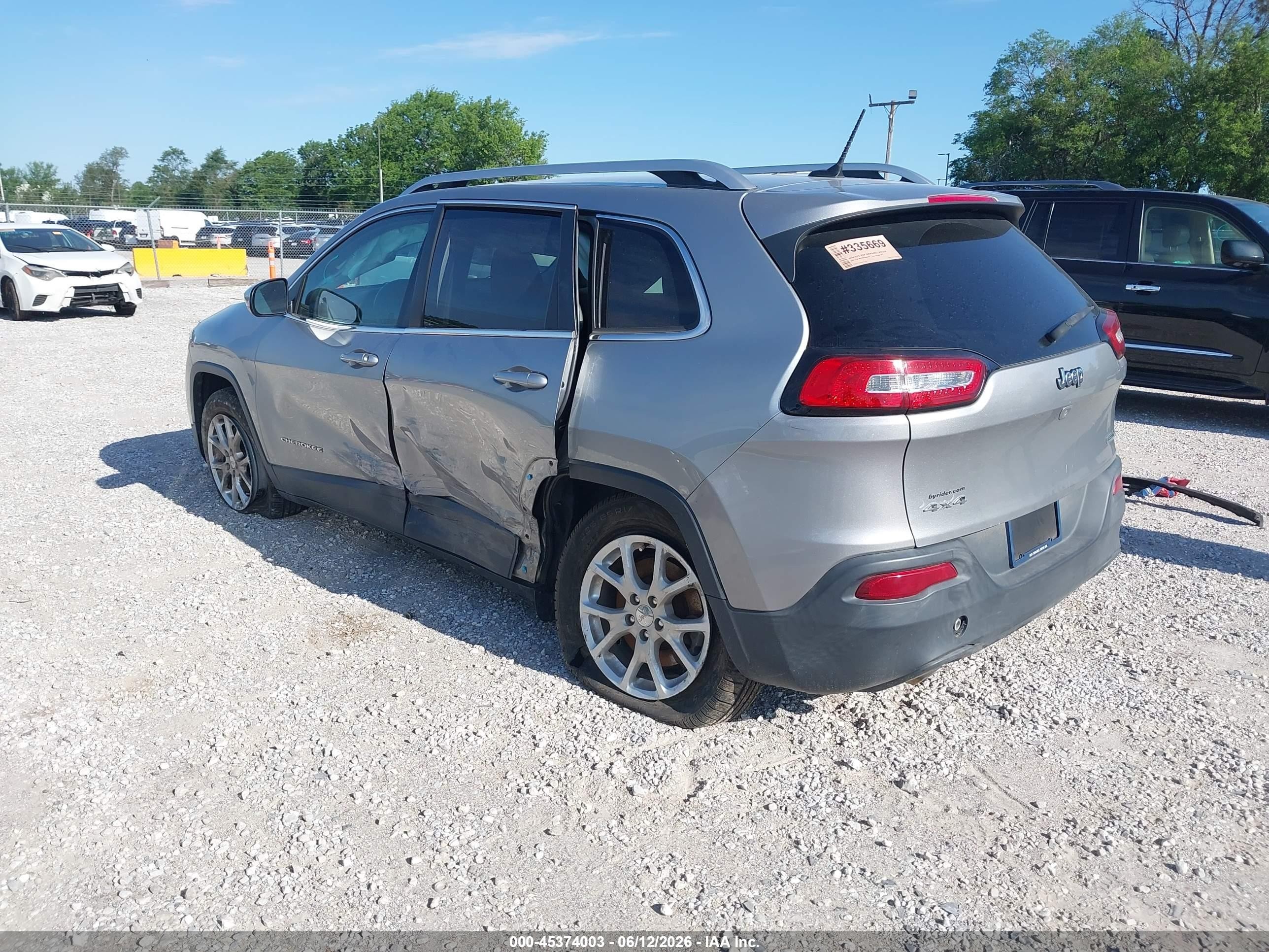 2015 Jeep Cherokee Latitude Серый vin: 1C4PJMCBXFW645762