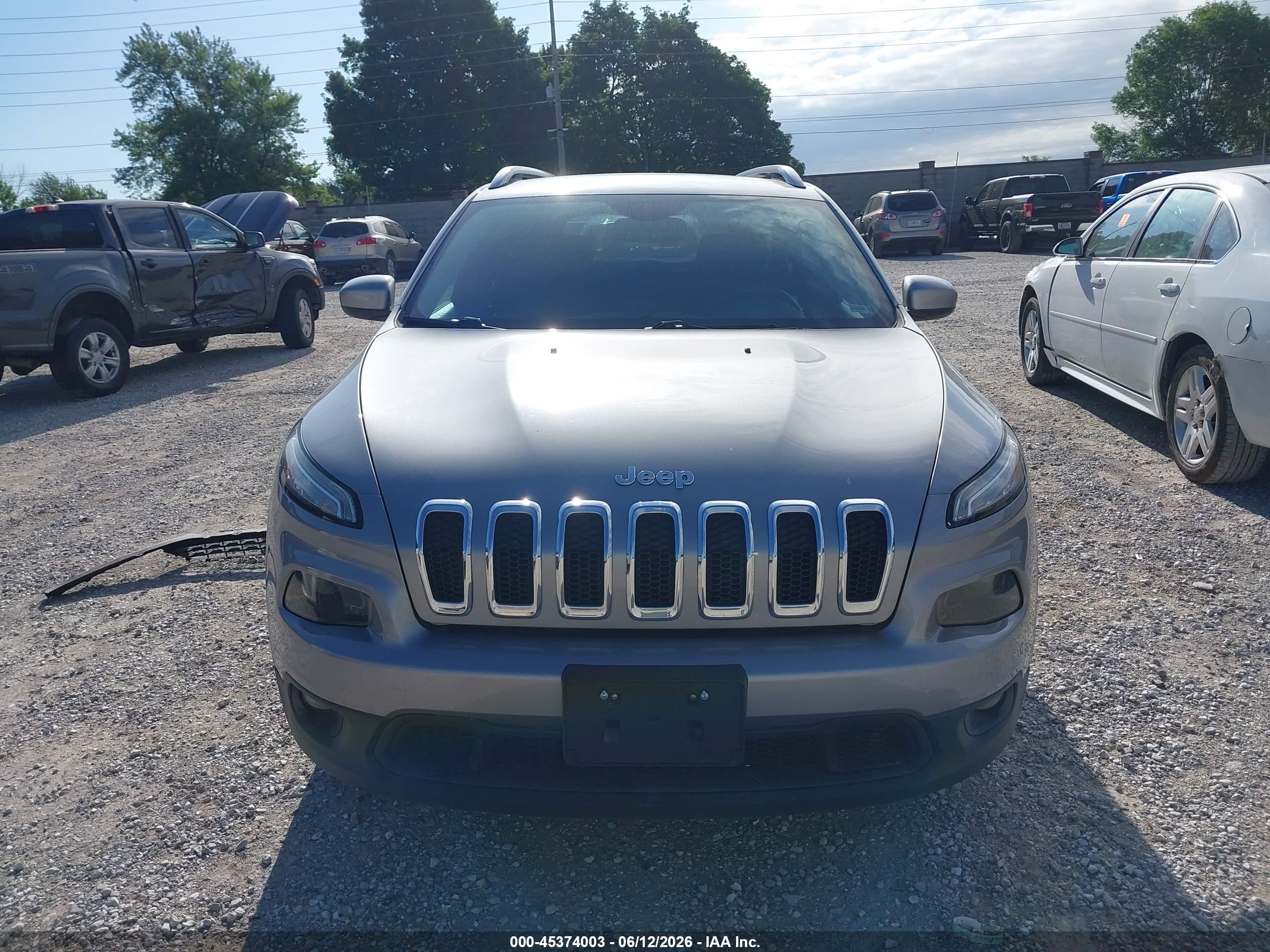 2015 Jeep Cherokee Latitude Серый vin: 1C4PJMCBXFW645762