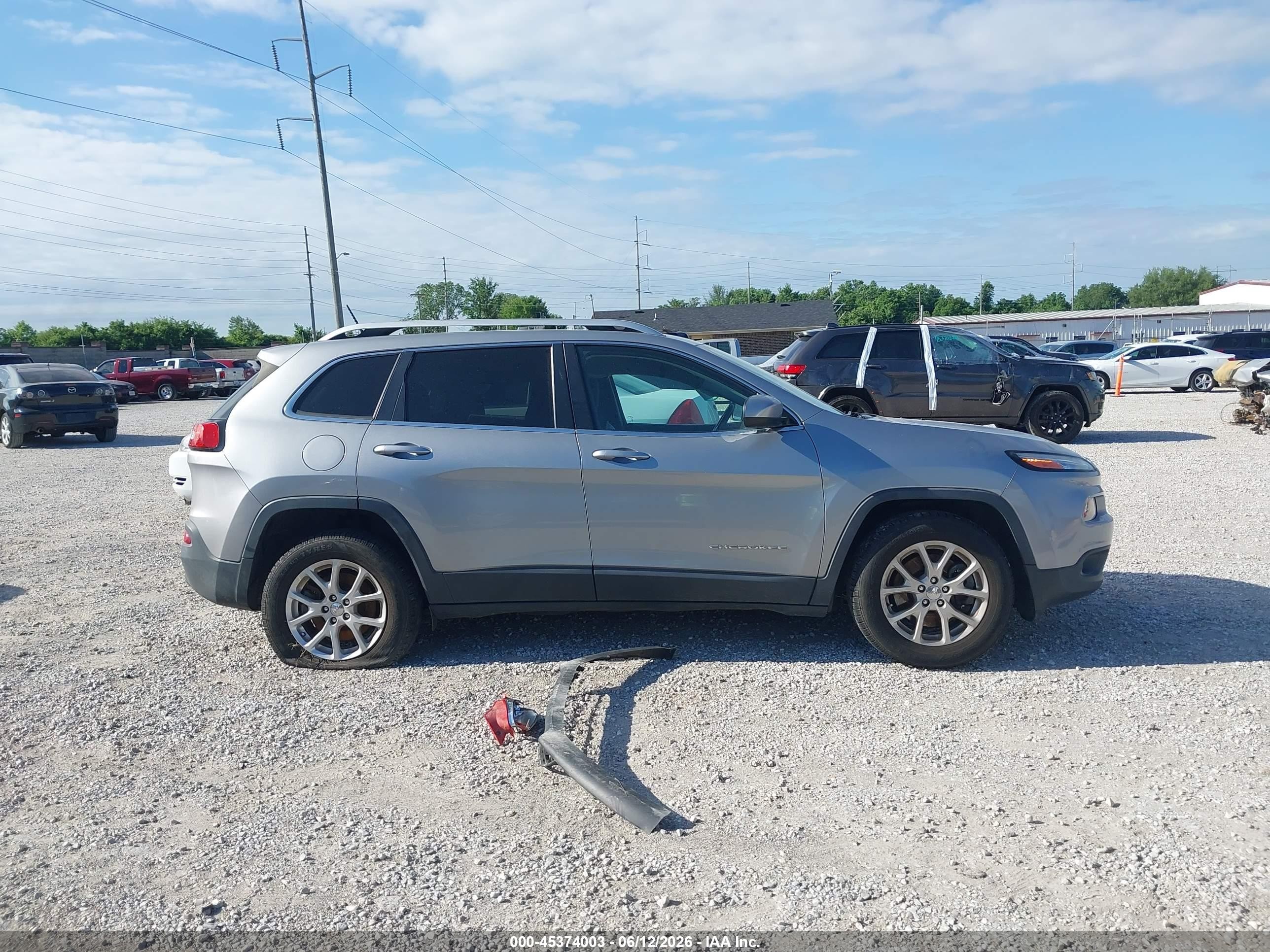 2015 Jeep Cherokee Latitude Серый vin: 1C4PJMCBXFW645762