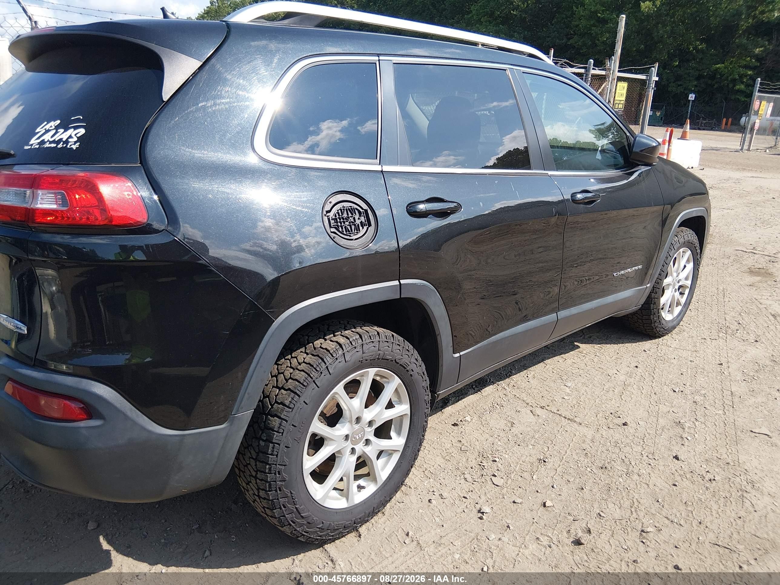 2015 Jeep Cherokee Latitude Black vin: 1C4PJMCBXFW691849