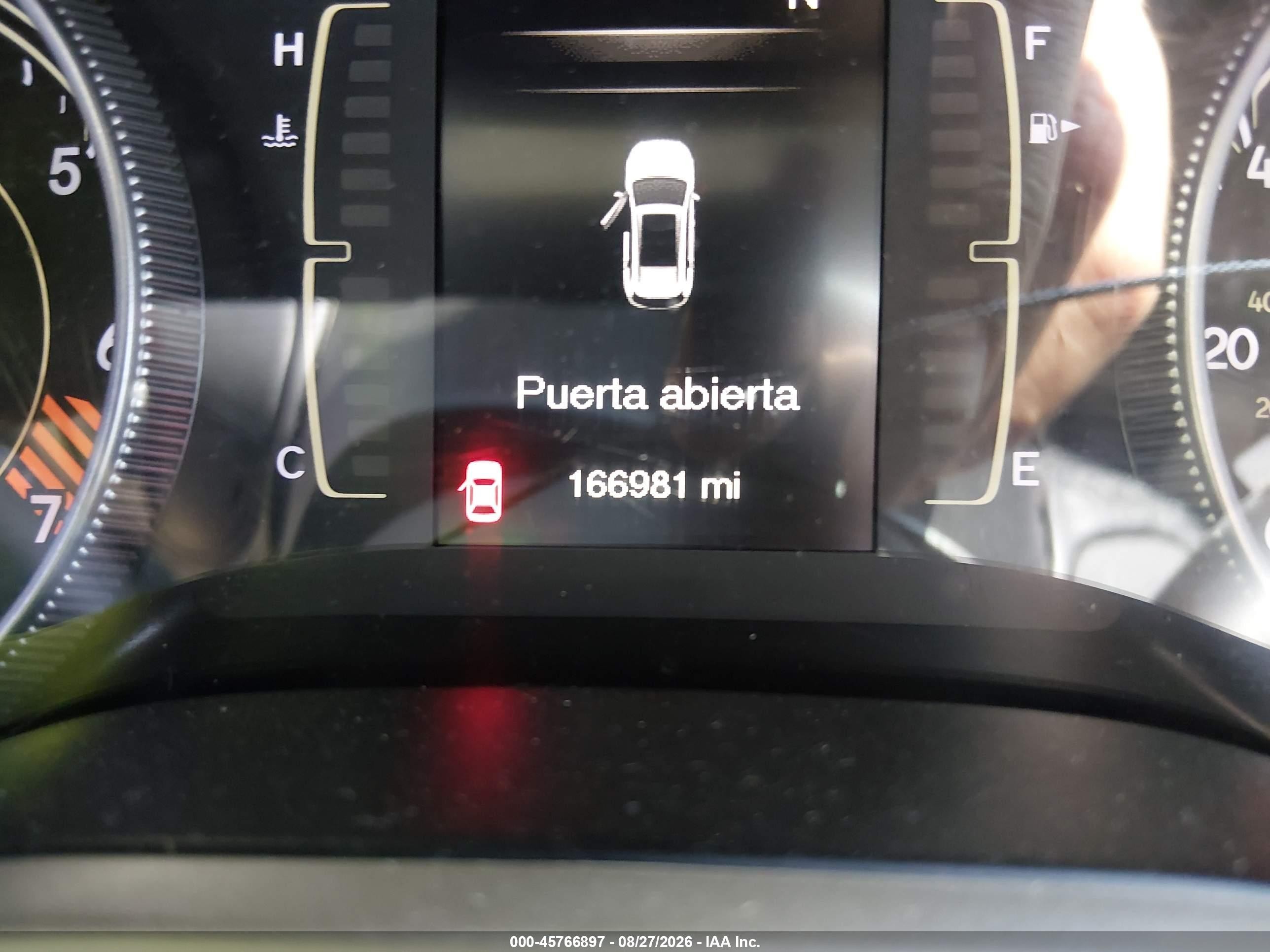 2015 Jeep Cherokee Latitude Black vin: 1C4PJMCBXFW691849