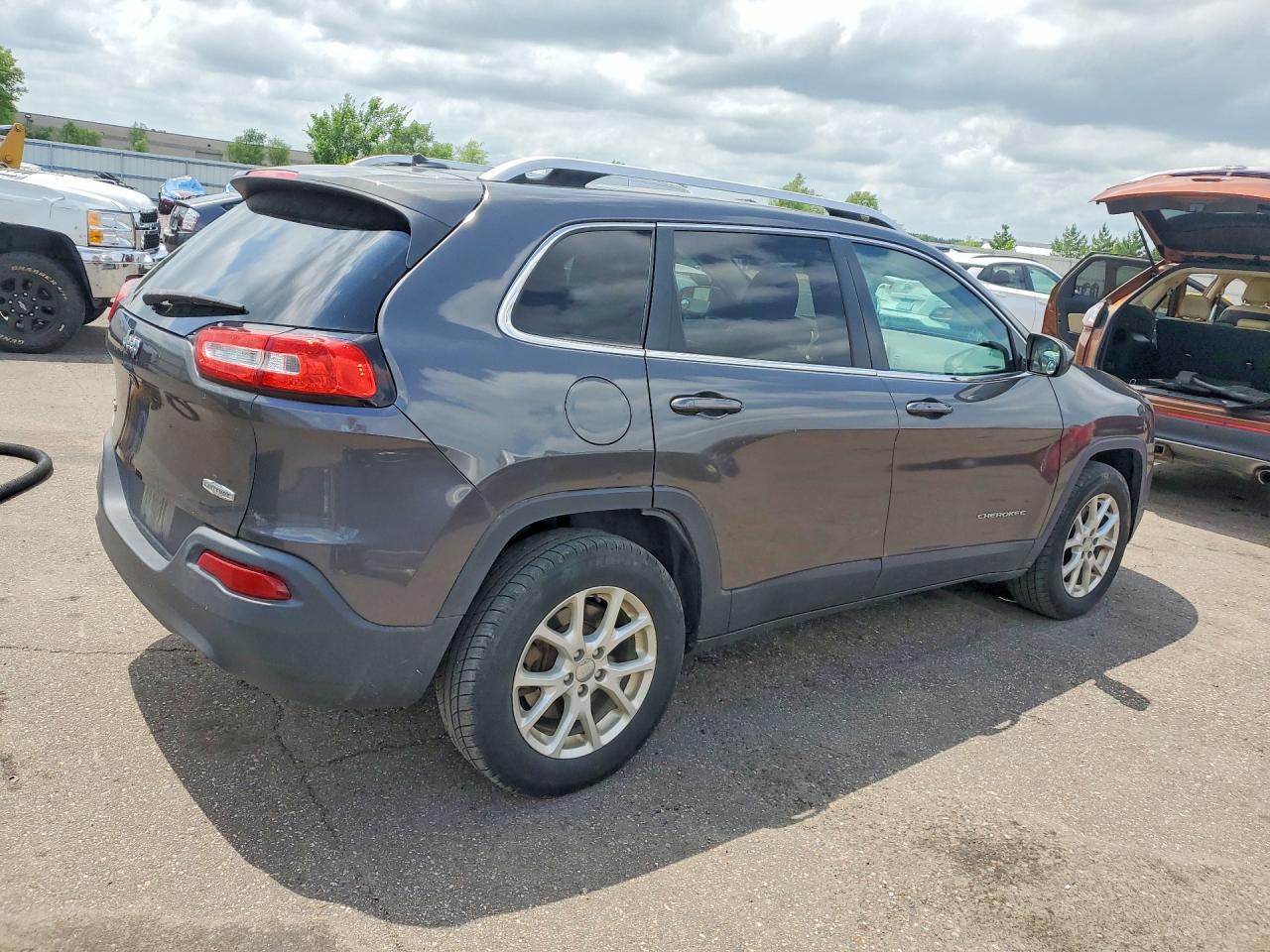 2015 Jeep Cherokee Latitude Угольный vin: 1C4PJMCBXFW702283