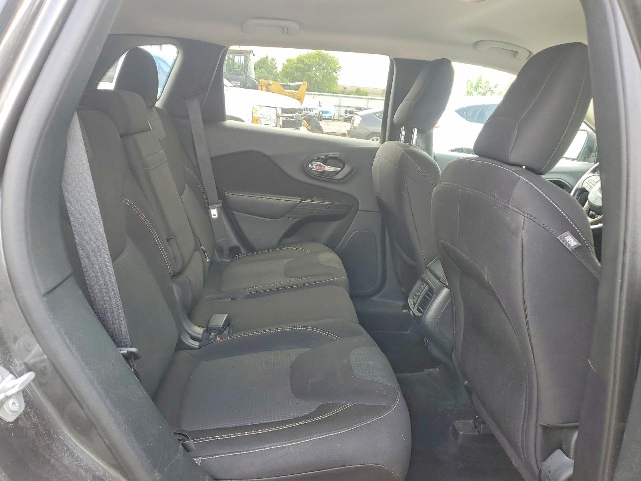 2015 Jeep Cherokee Latitude Угольный vin: 1C4PJMCBXFW702283