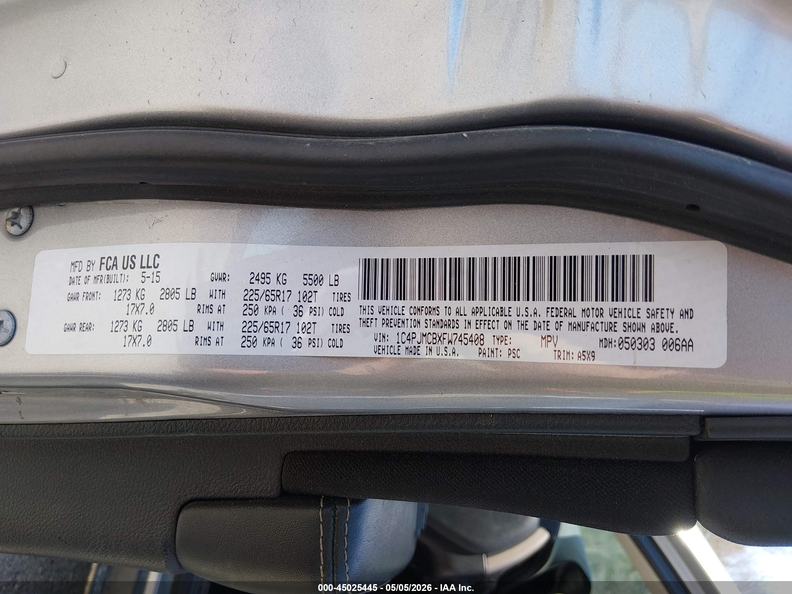 2015 Jeep Cherokee Latitude Silver vin: 1C4PJMCBXFW745408