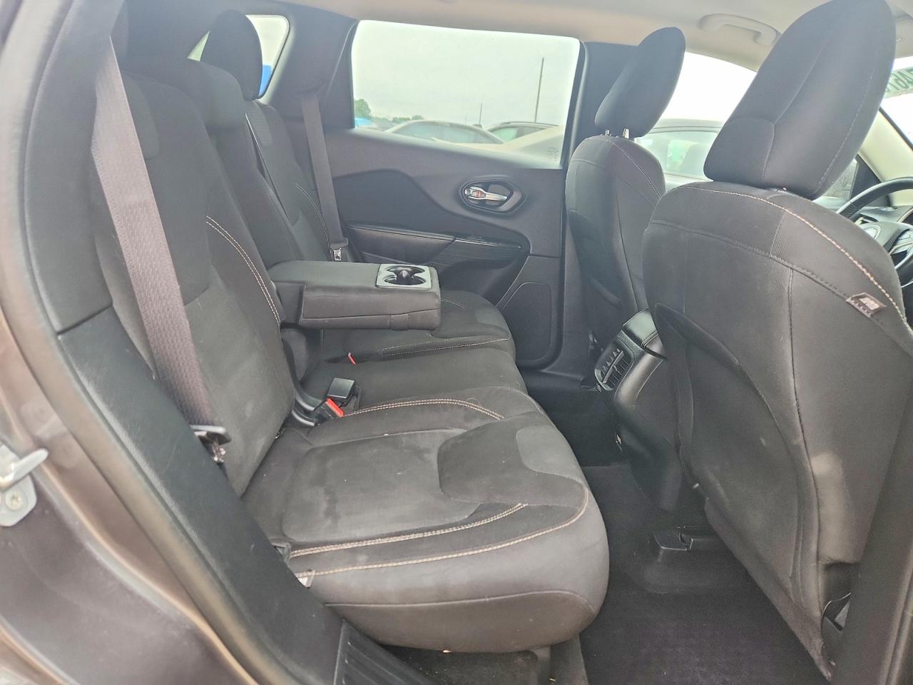 2015 Jeep Cherokee Latitude Charcoal vin: 1C4PJMCBXFW768669