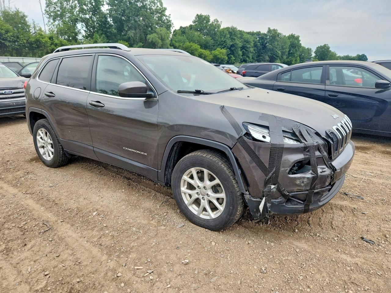 2015 Jeep Cherokee Latitude Charcoal vin: 1C4PJMCBXFW768669