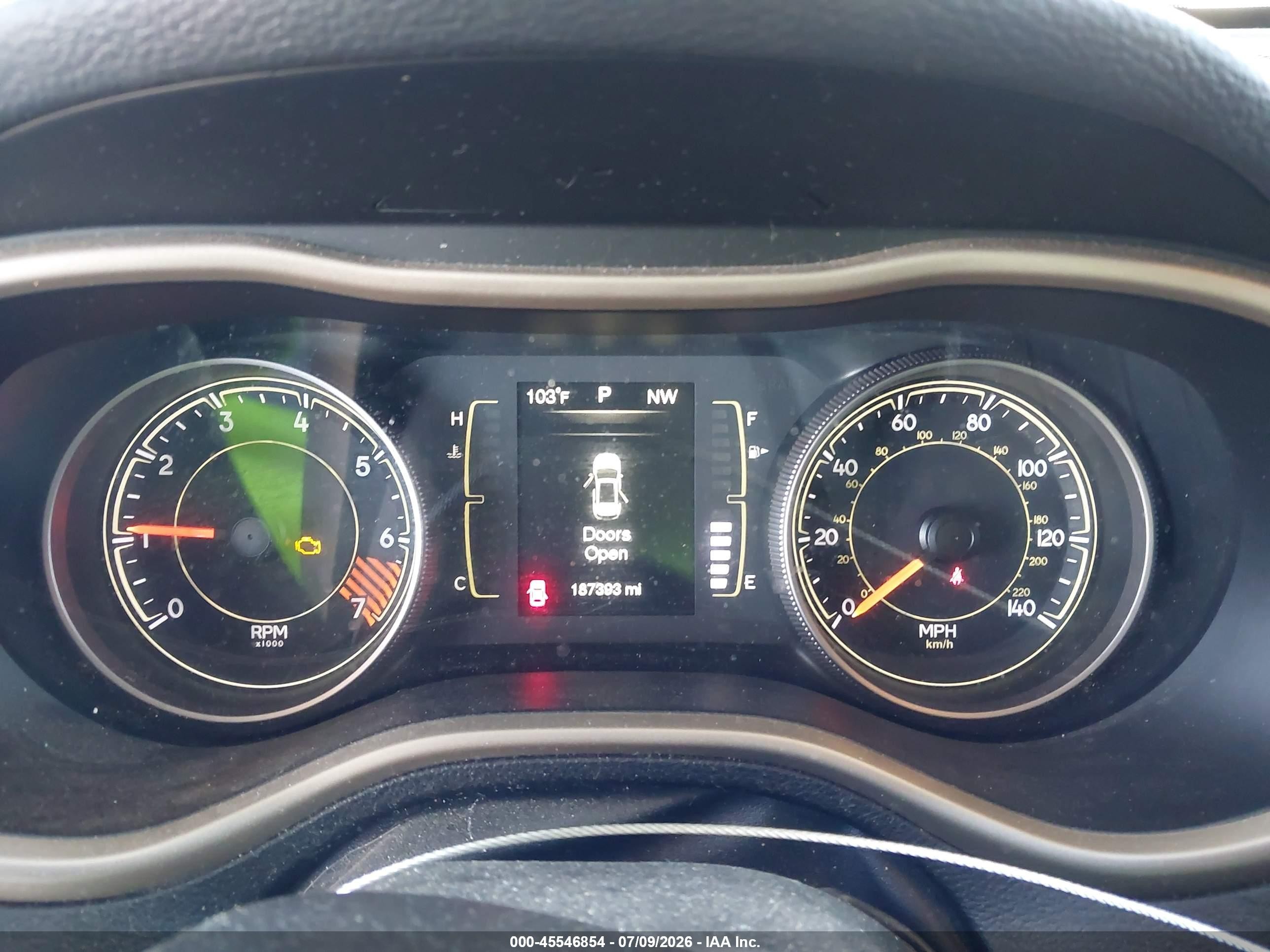 2015 Jeep Cherokee Latitude Gray vin: 1C4PJMCBXFW778215