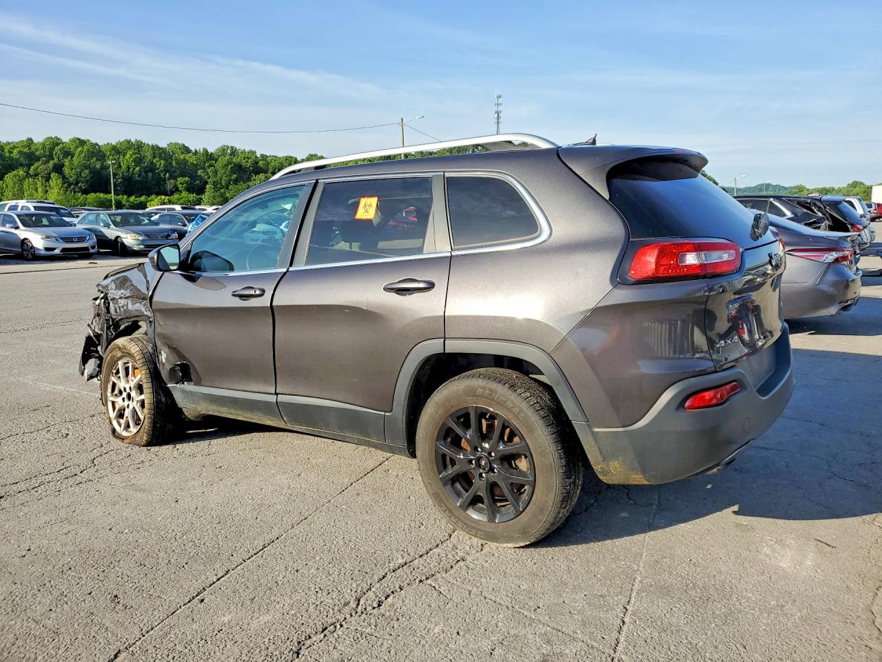 2015 Jeep Cherokee Latitude Gray vin: 1C4PJMCBXFW778277