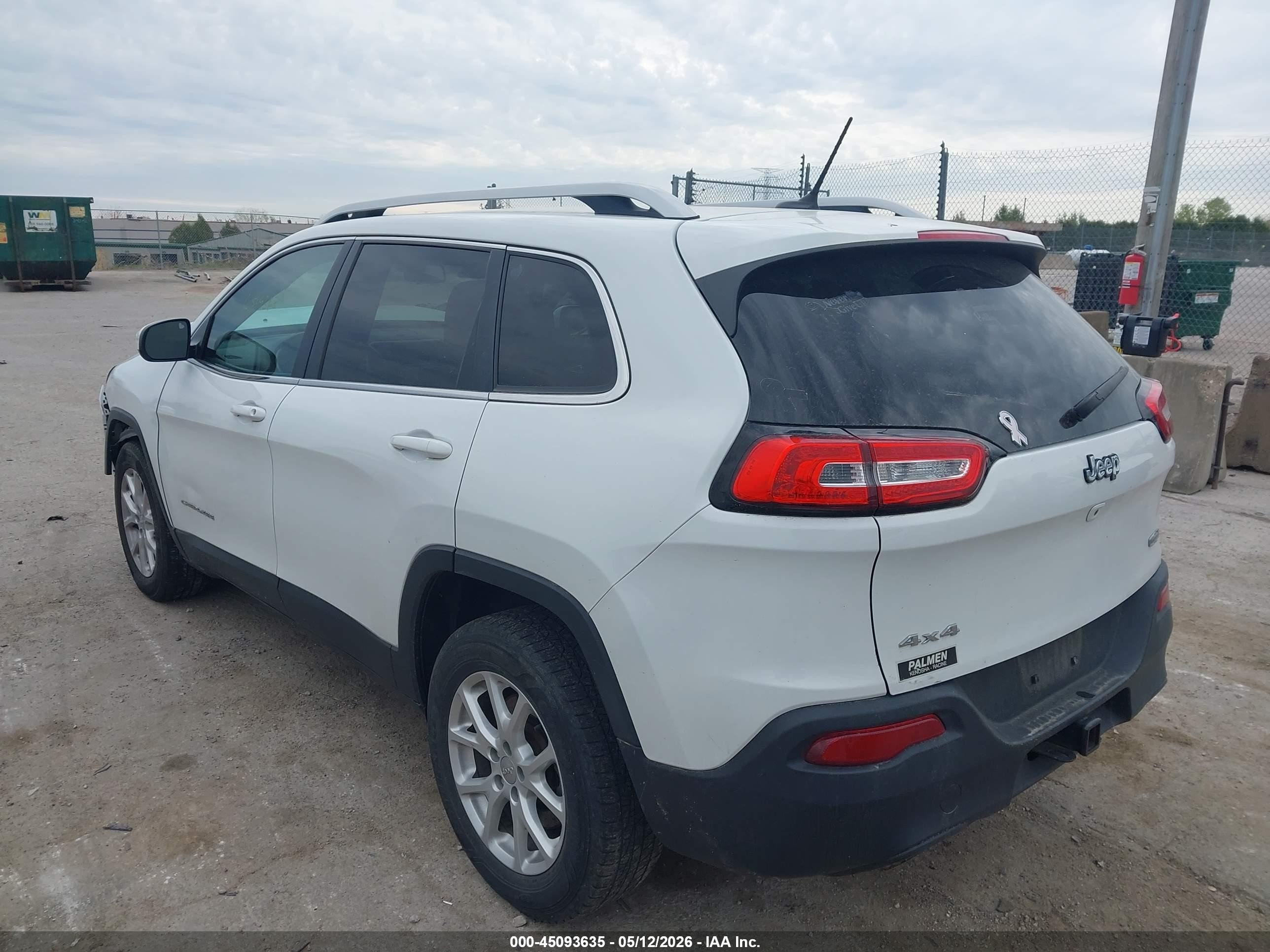 2016 Jeep Cherokee Latitude White vin: 1C4PJMCBXGW120900