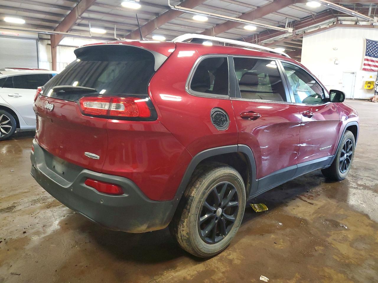 2016 Jeep Cherokee Latitude Red vin: 1C4PJMCBXGW359475