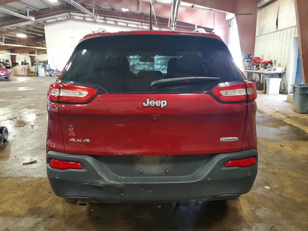 2016 Jeep Cherokee Latitude Red vin: 1C4PJMCBXGW359475