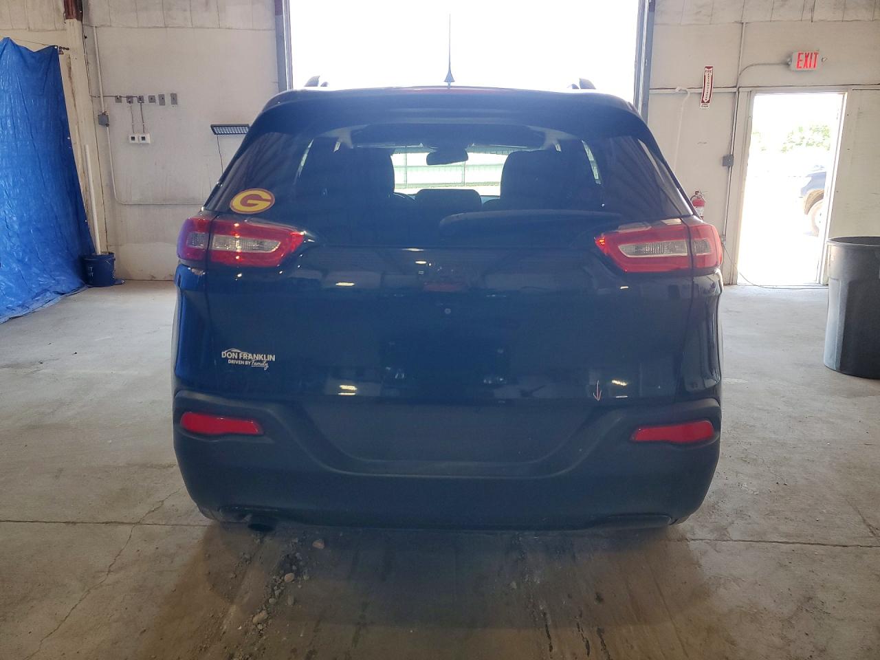 2018 Jeep Cherokee Latitude Black vin: 1C4PJMCBXJD509250