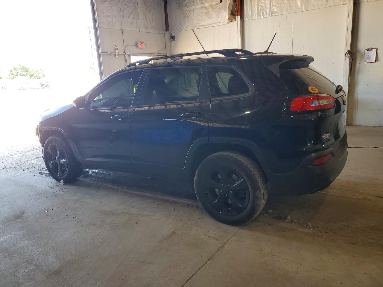 2018 Jeep Cherokee Latitude Black vin: 1C4PJMCBXJD509250