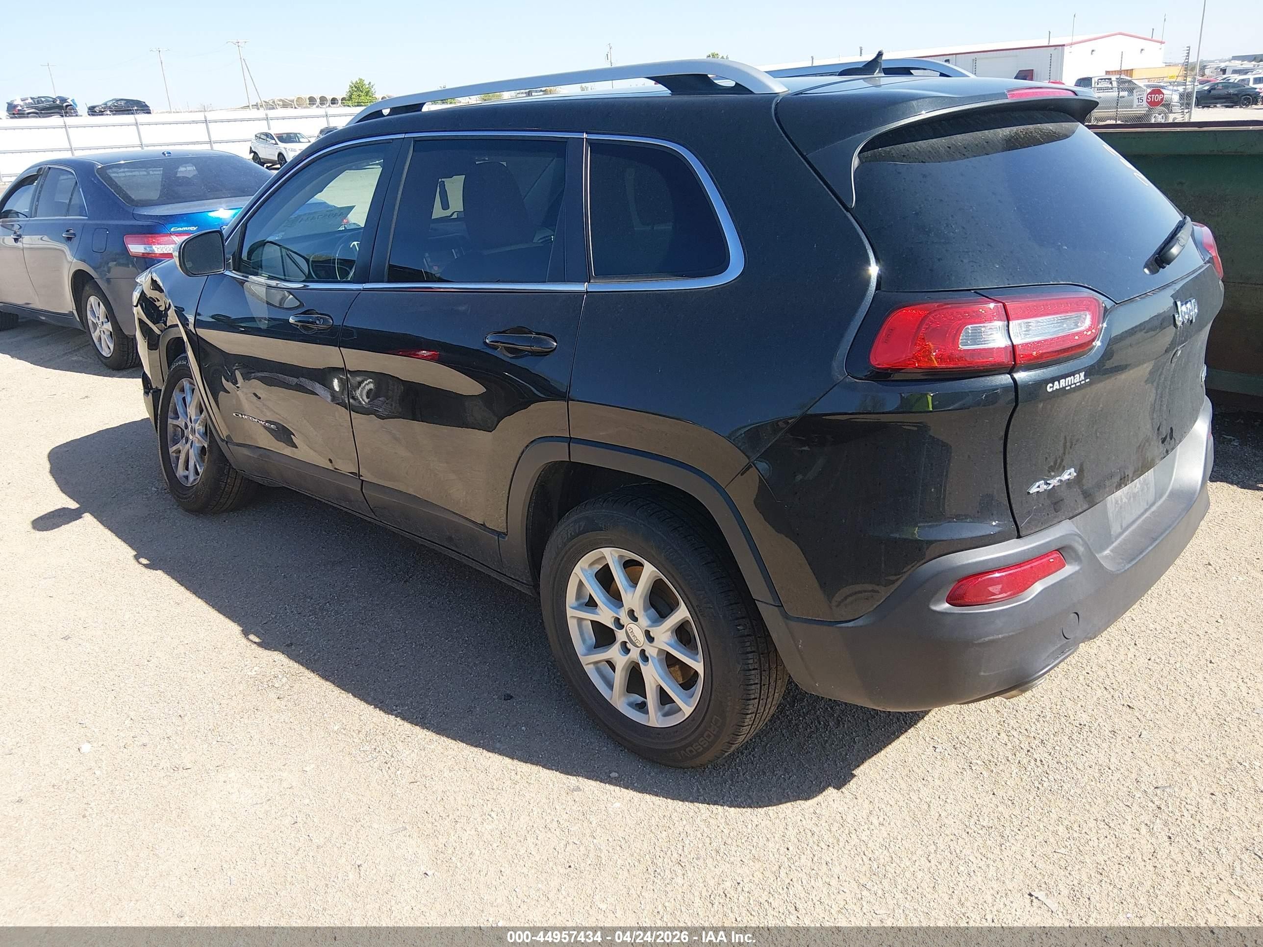 2014 Jeep Cherokee Latitude Black vin: 1C4PJMCS0EW124340