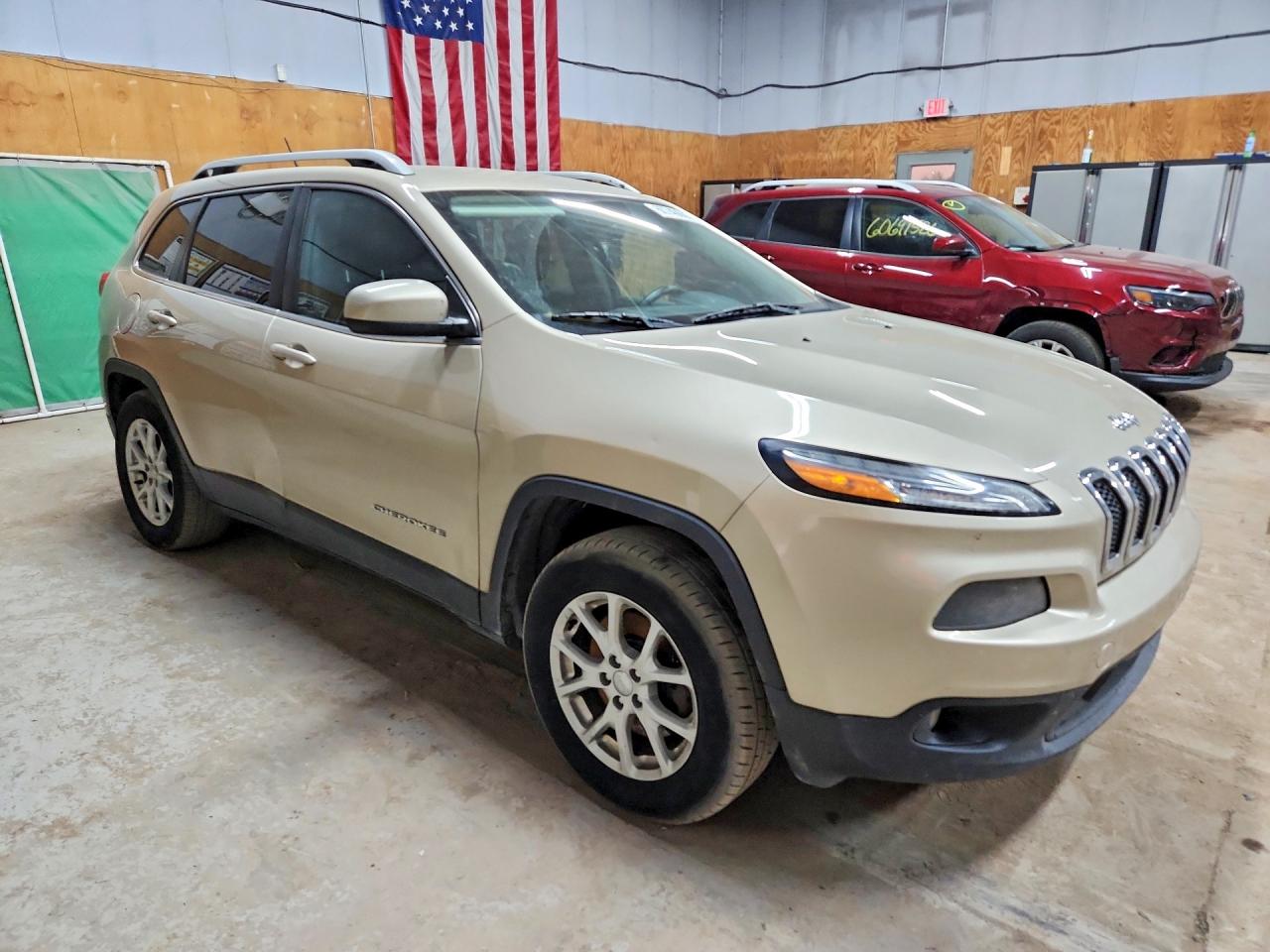 2014 Jeep Cherokee Latitude Tan vin: 1C4PJMCS0EW187843